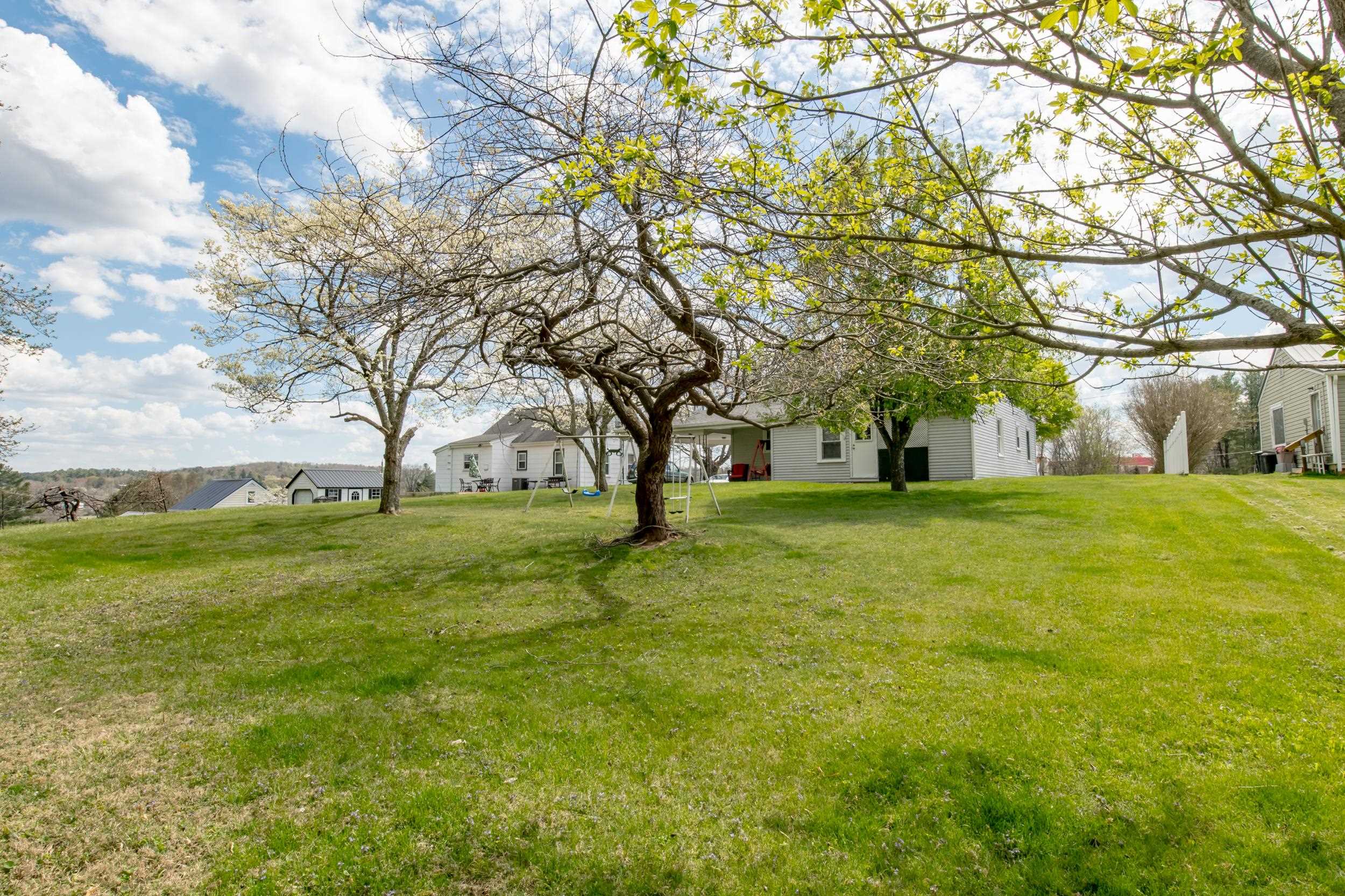 210 Sutherland Street Hillsville VA 24343