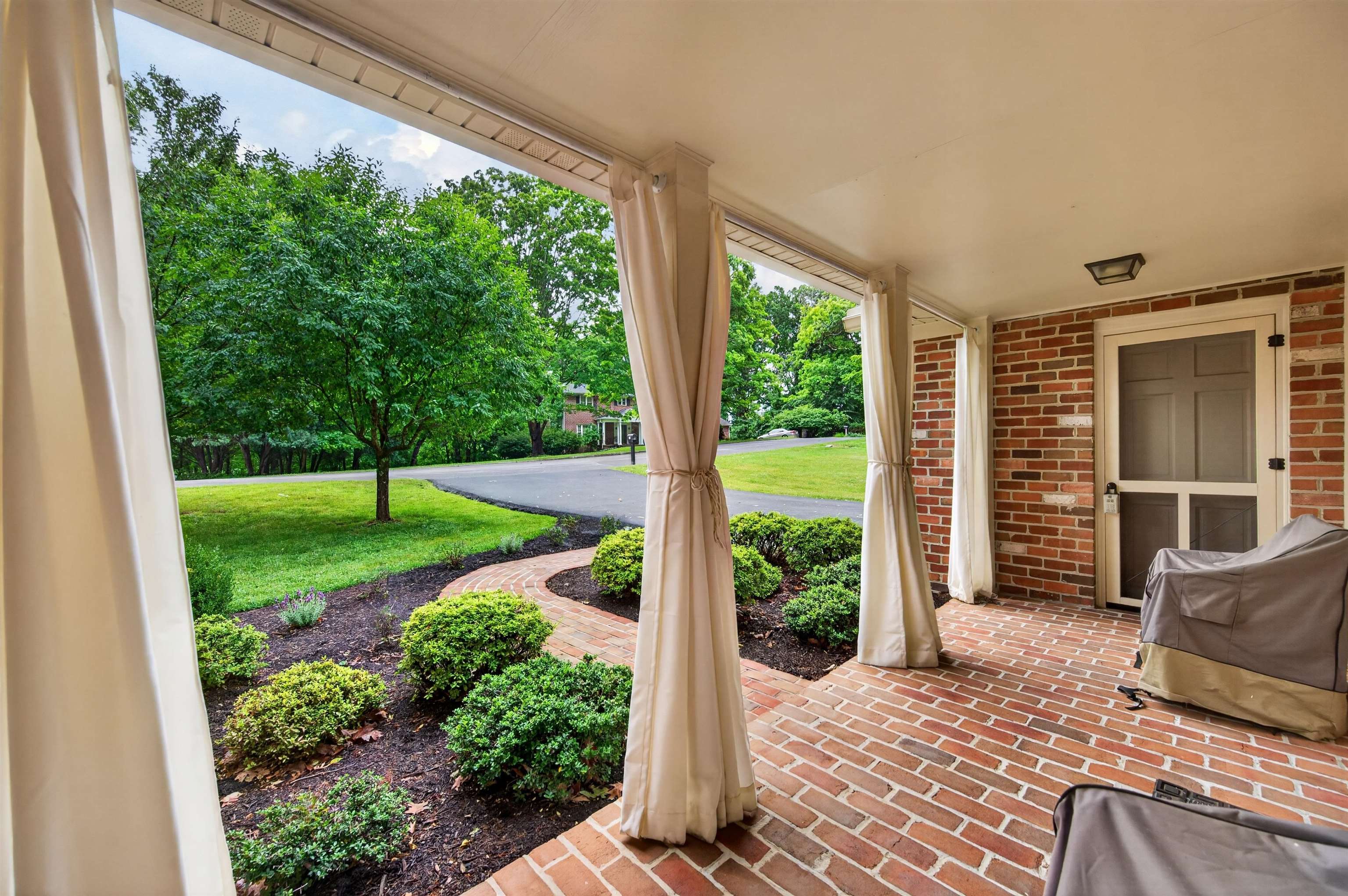 403 Ridgecrest Lane Radford VA 24141