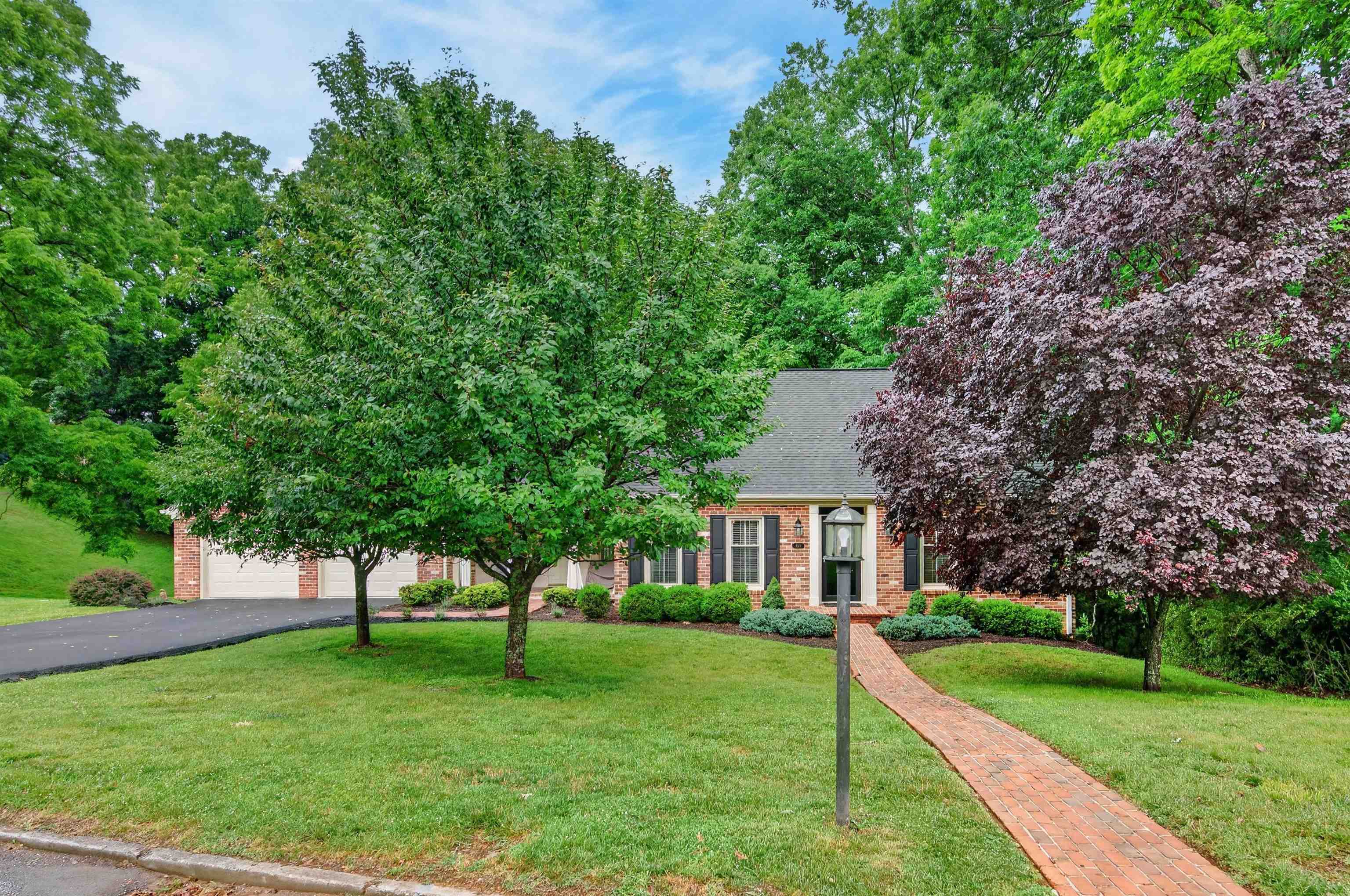 403 Ridgecrest Lane Radford VA 24141