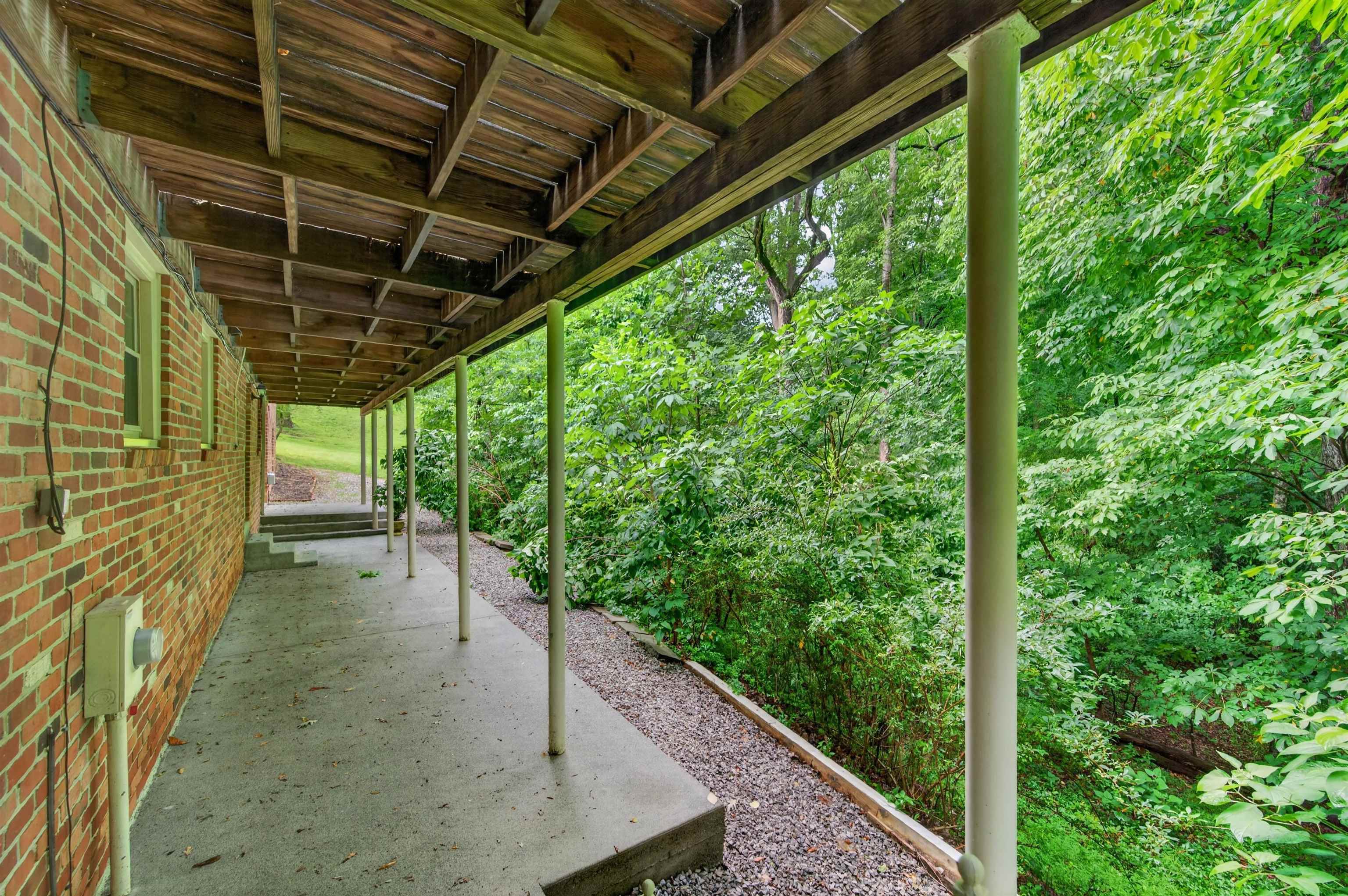403 Ridgecrest Lane Radford VA 24141