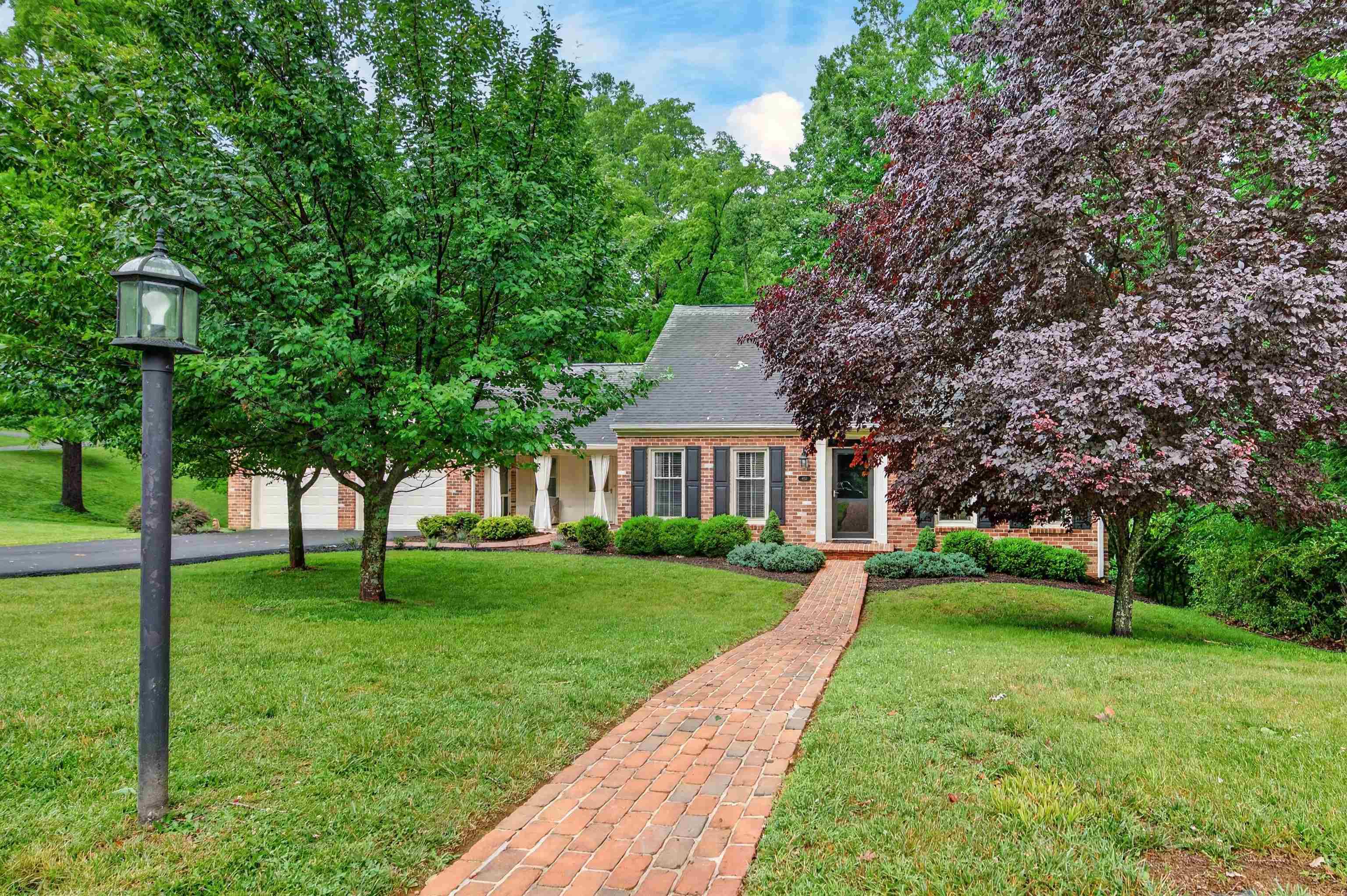 403 Ridgecrest Lane Radford VA 24141
