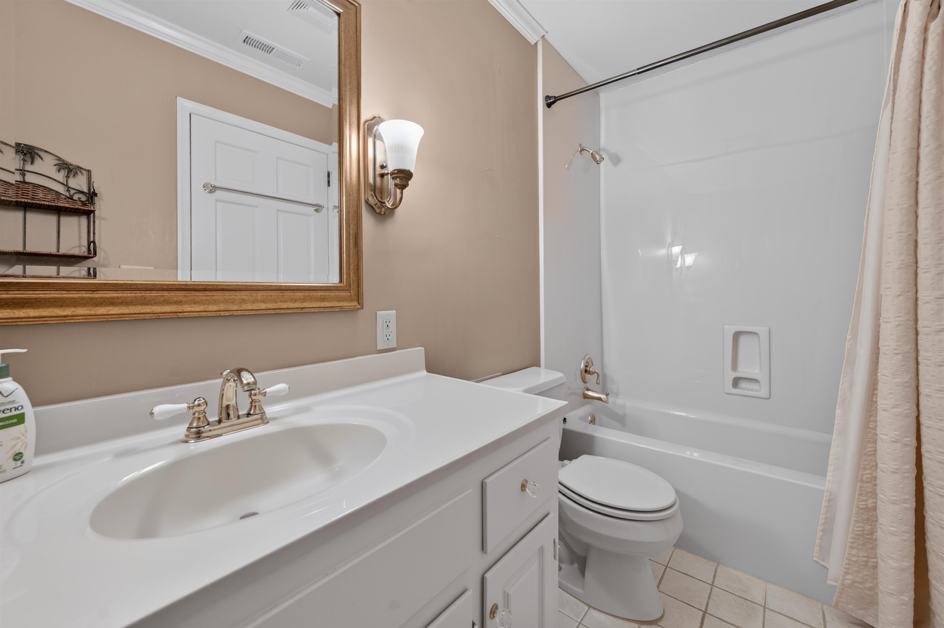 403 Ridgecrest Lane Radford VA 24141