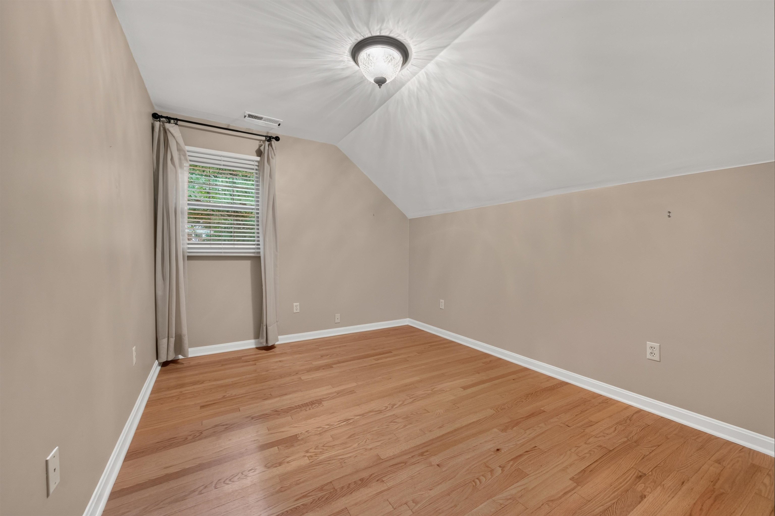 403 Ridgecrest Lane Radford VA 24141