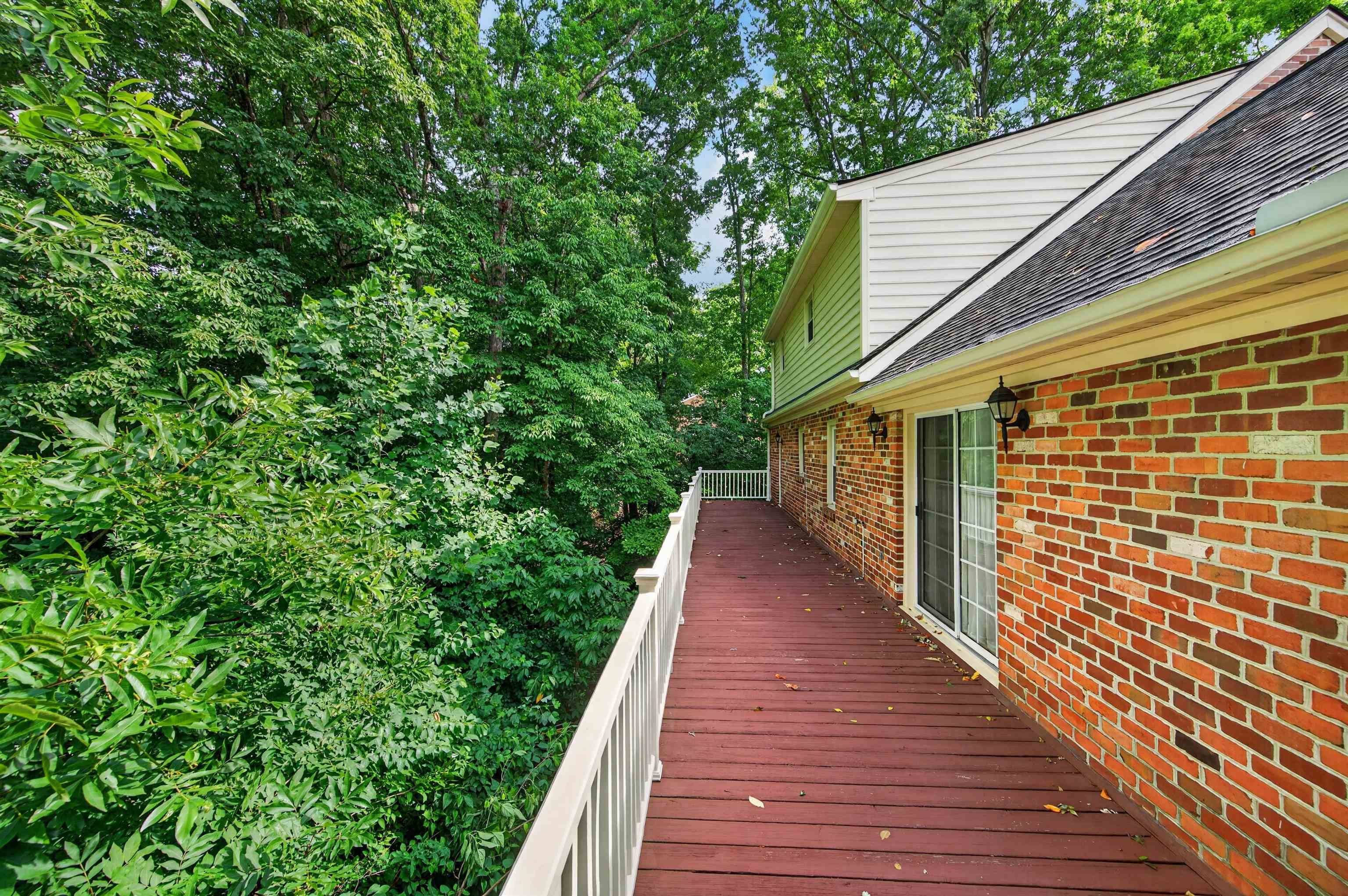 403 Ridgecrest Lane Radford VA 24141