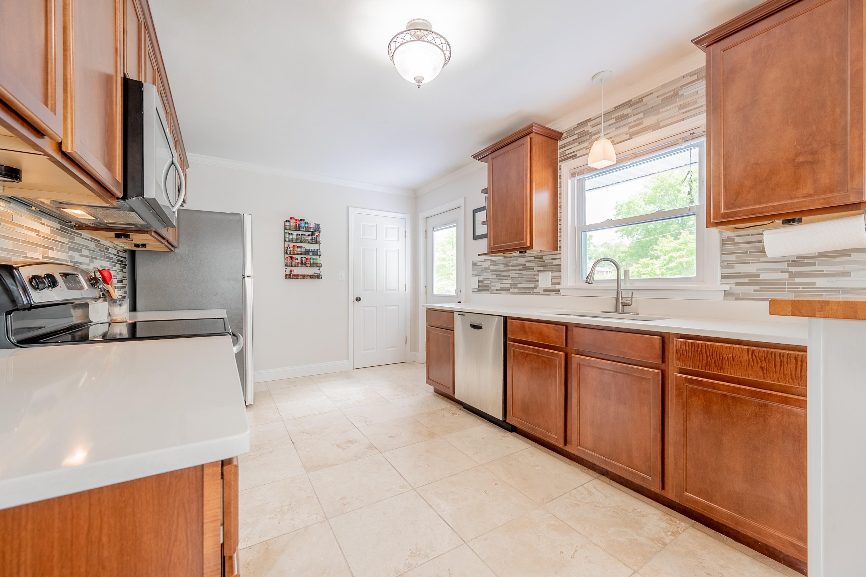 606 11th Street Radford VA 24141