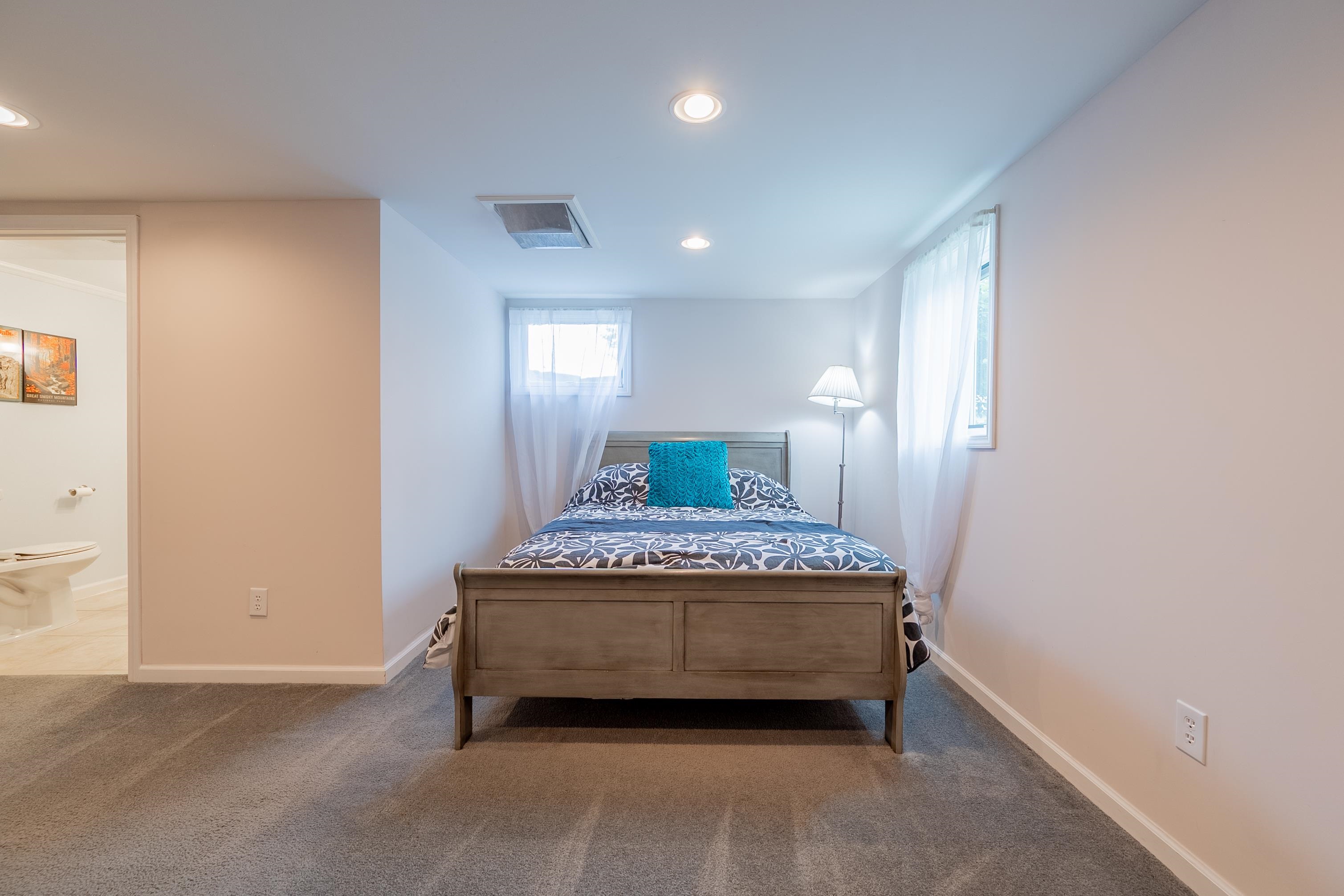 606 11th Street Radford VA 24141