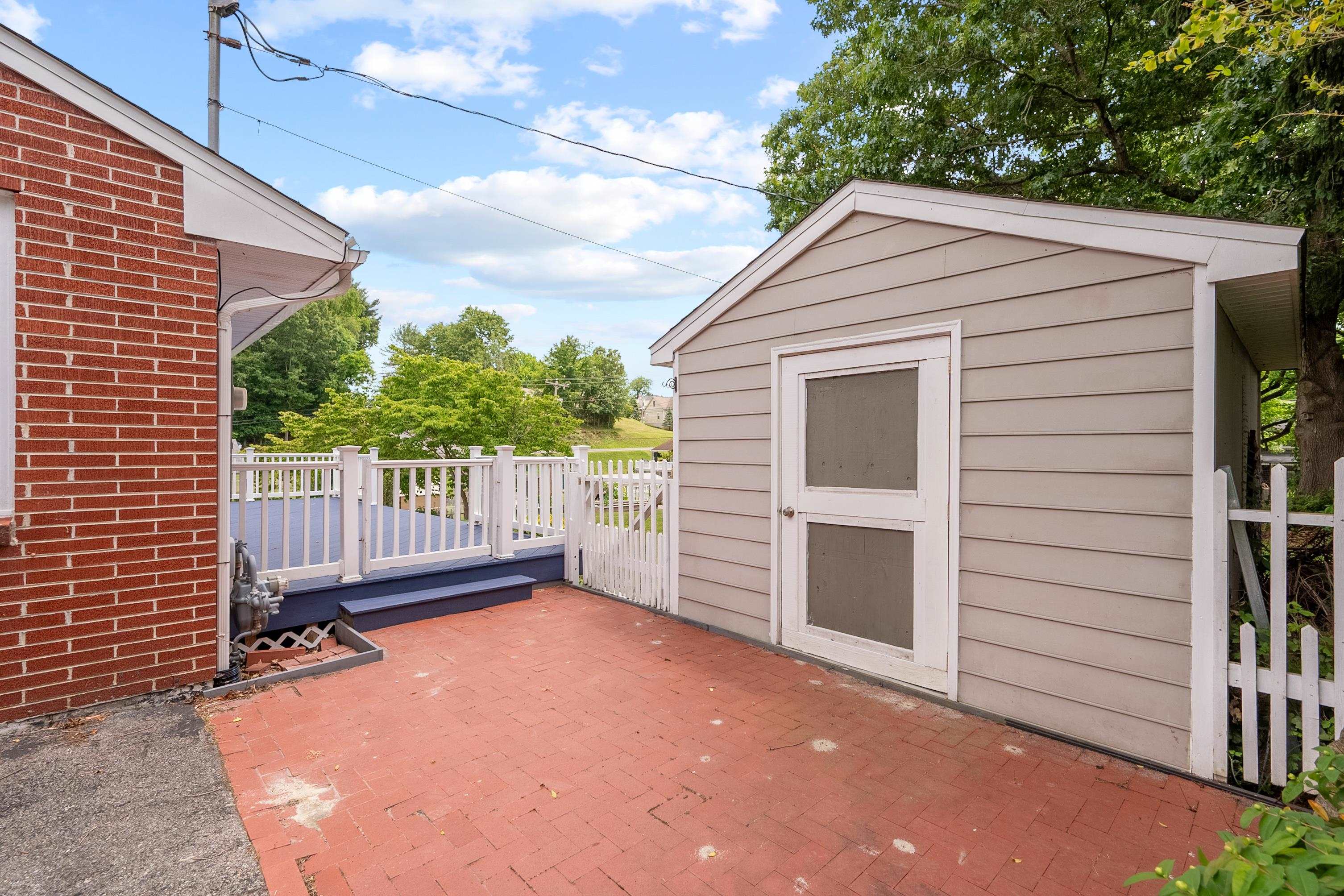 606 11th Street Radford VA 24141