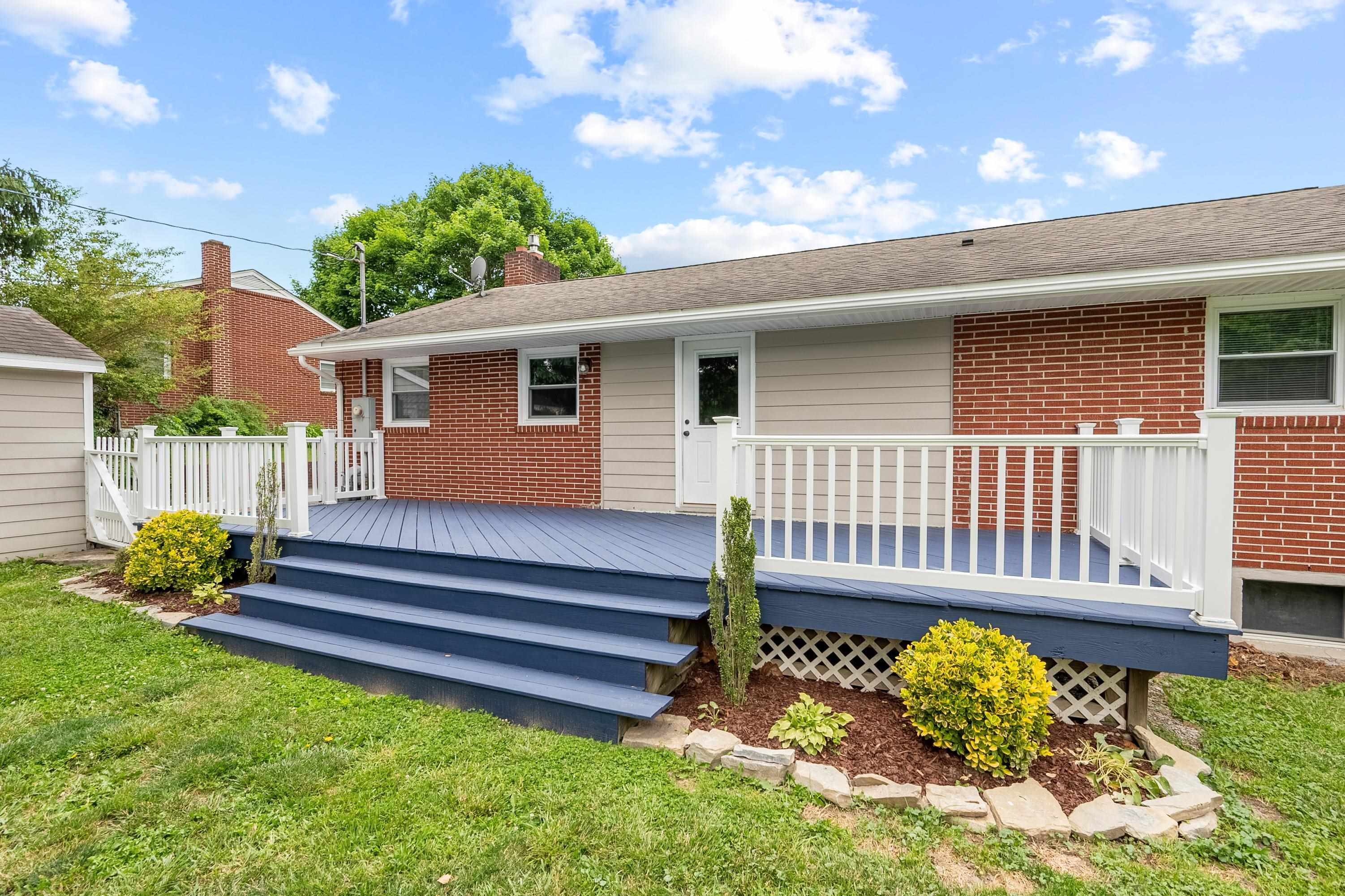 606 11th Street Radford VA 24141