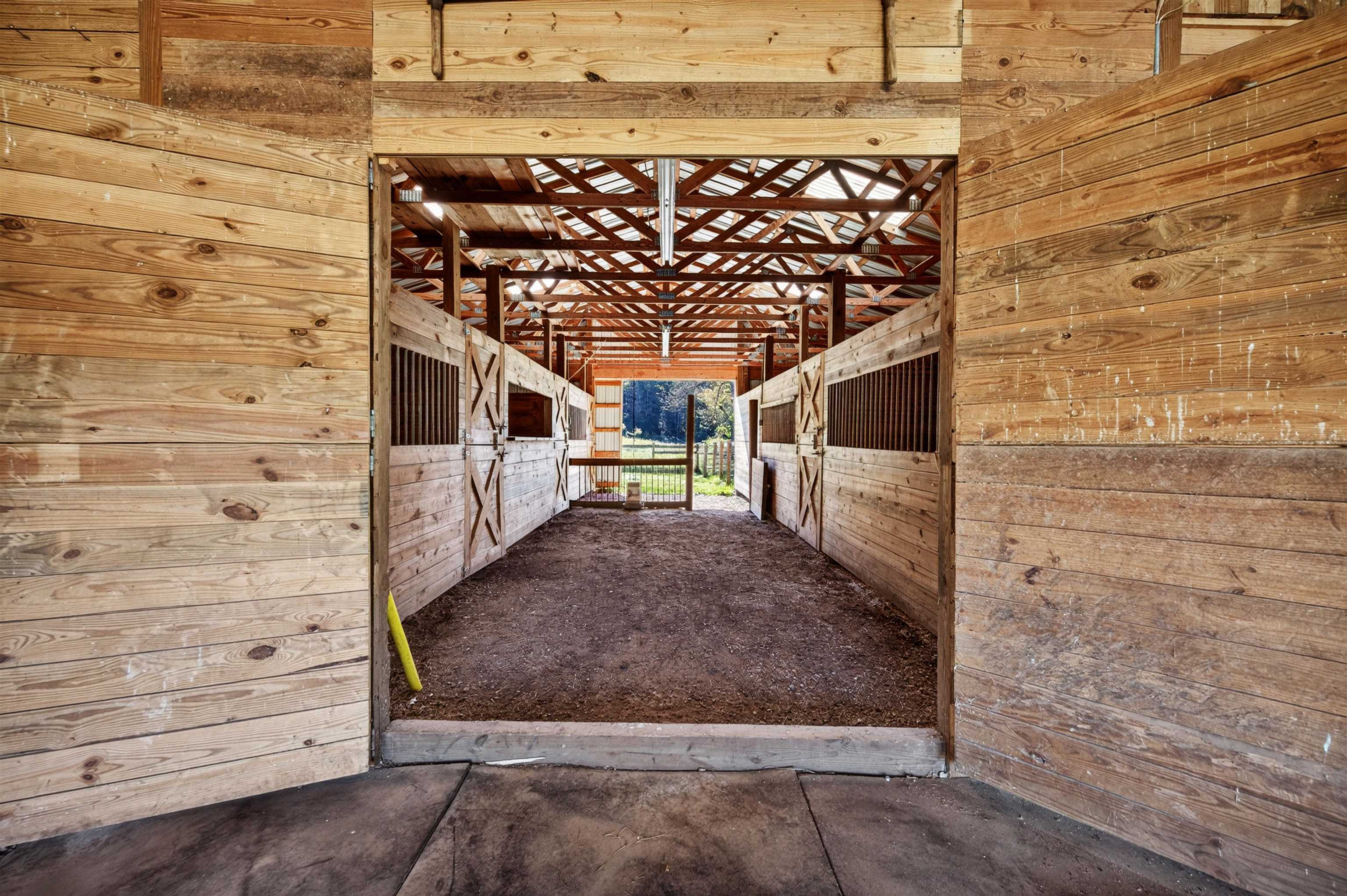 736 Mule Hell Road Wytheville VA 24382