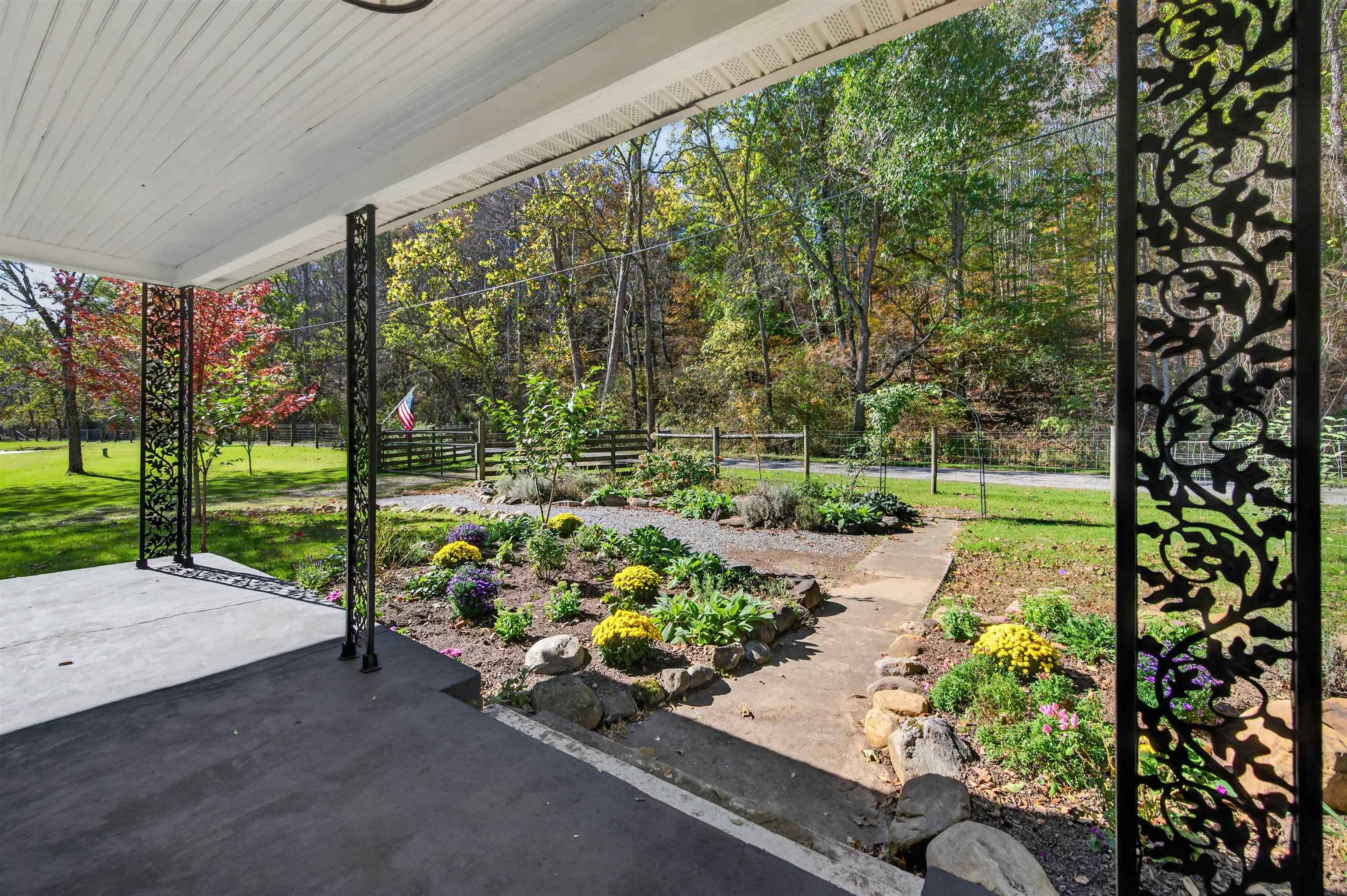 736 Mule Hell Road Wytheville VA 24382