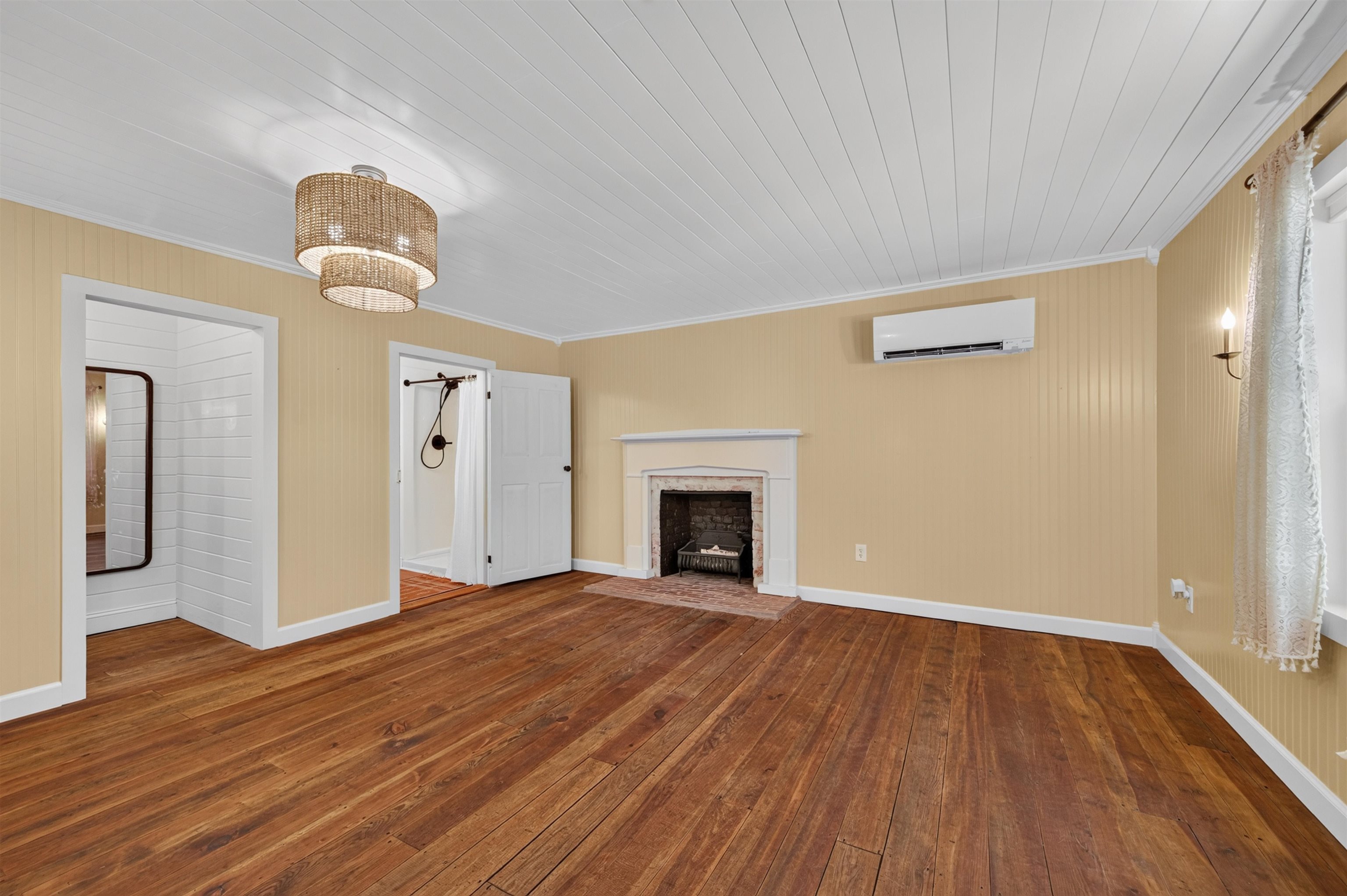 736 Mule Hell Road Wytheville VA 24382