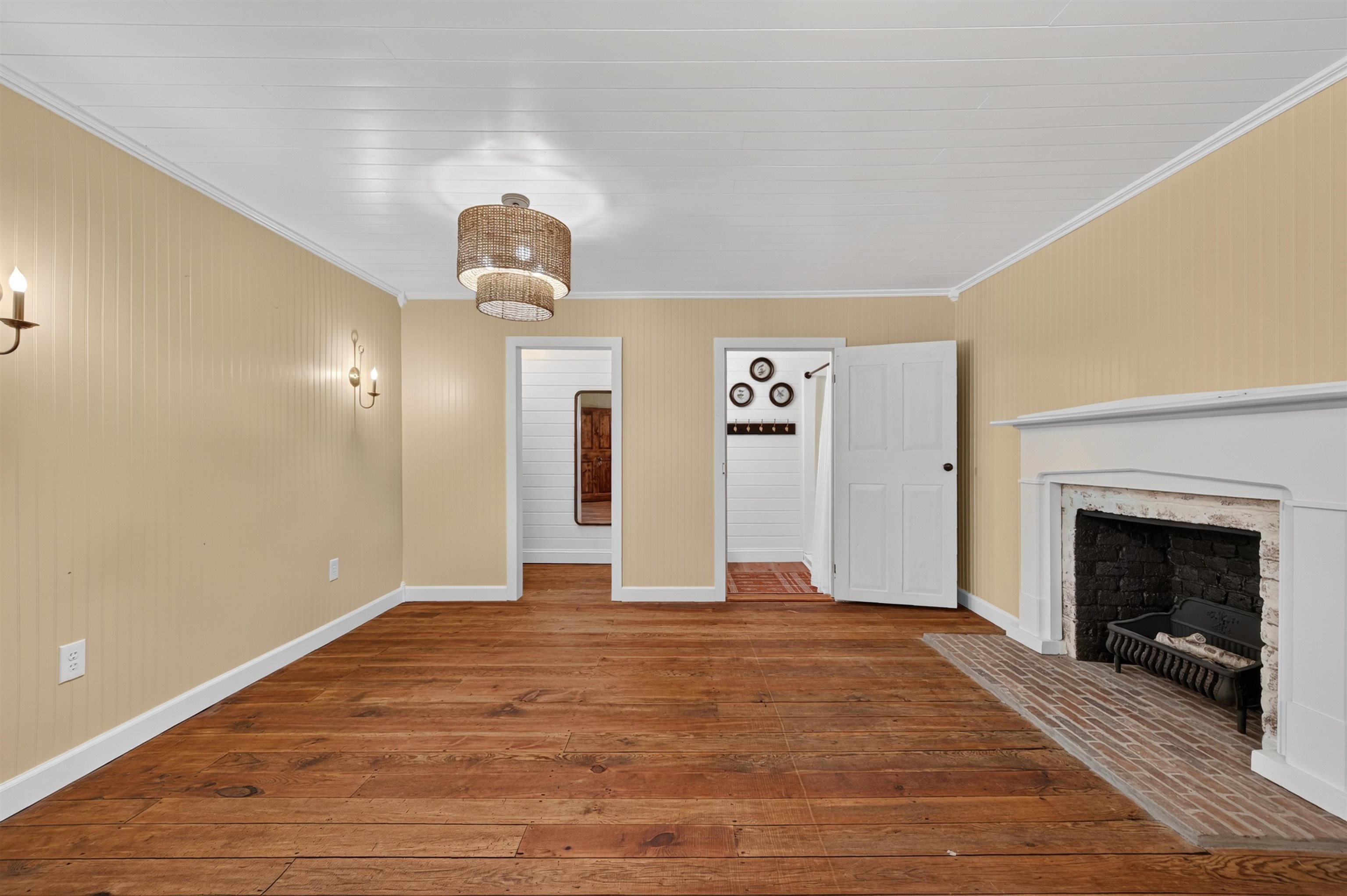 736 Mule Hell Road Wytheville VA 24382