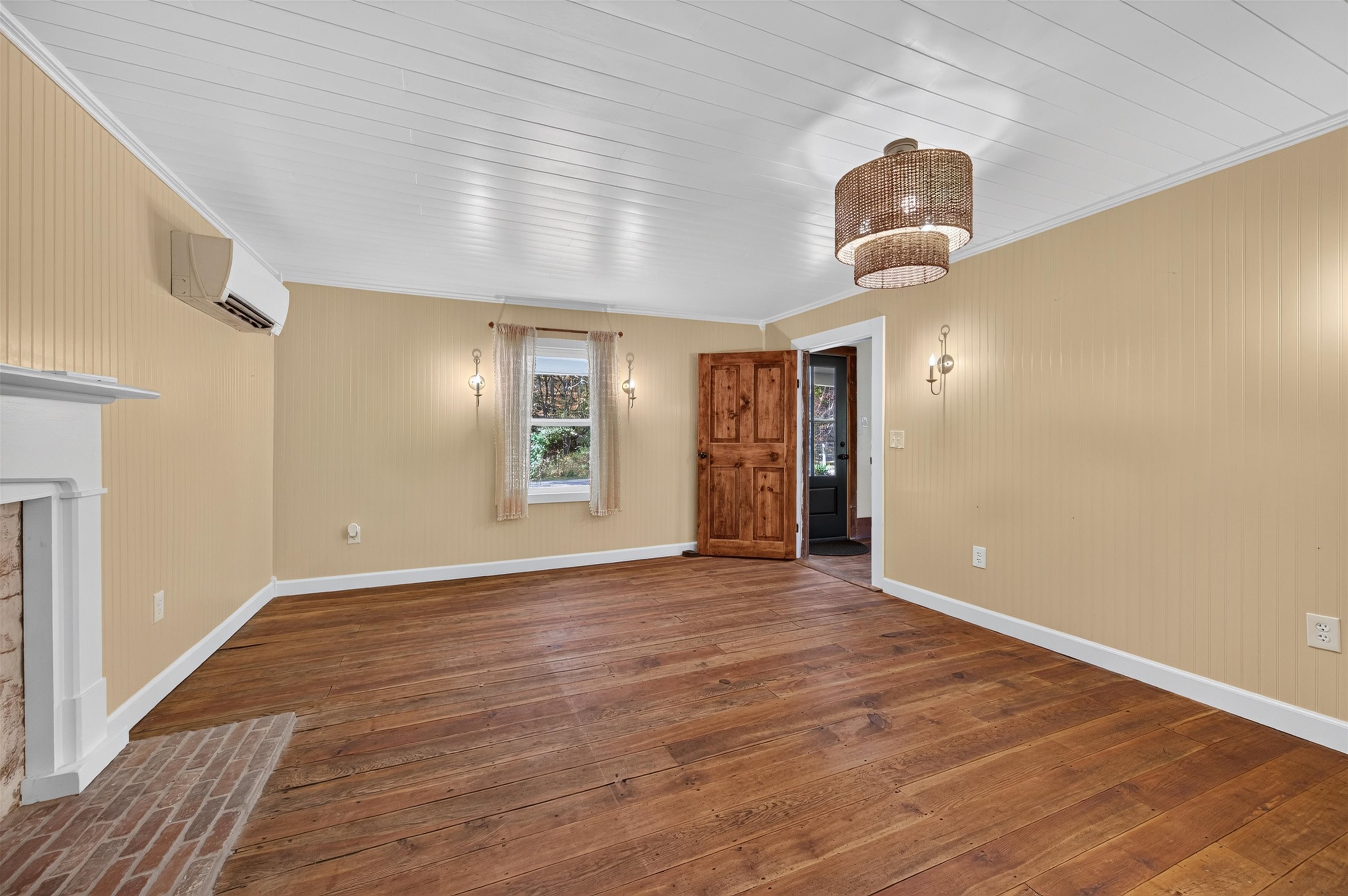 736 Mule Hell Road Wytheville VA 24382