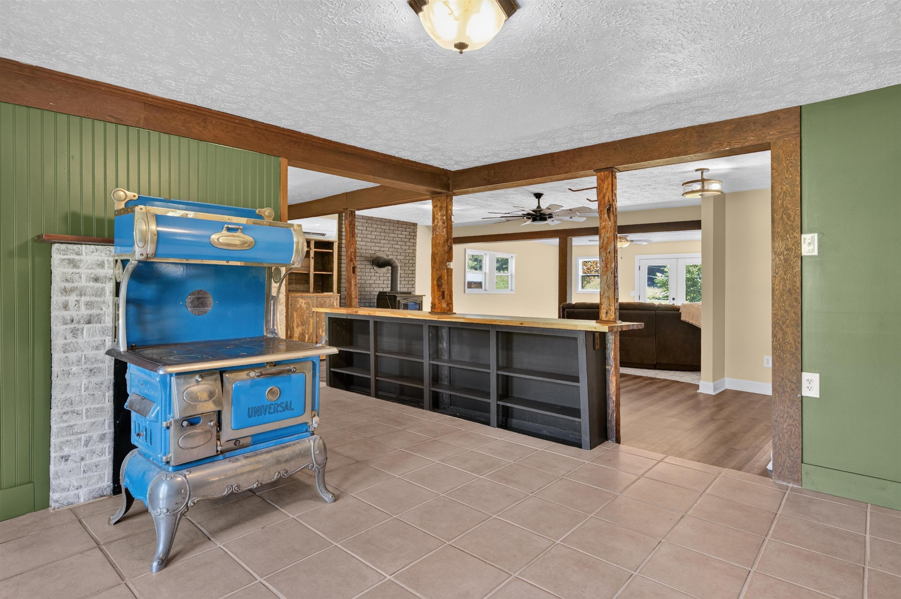 736 Mule Hell Road Wytheville VA 24382
