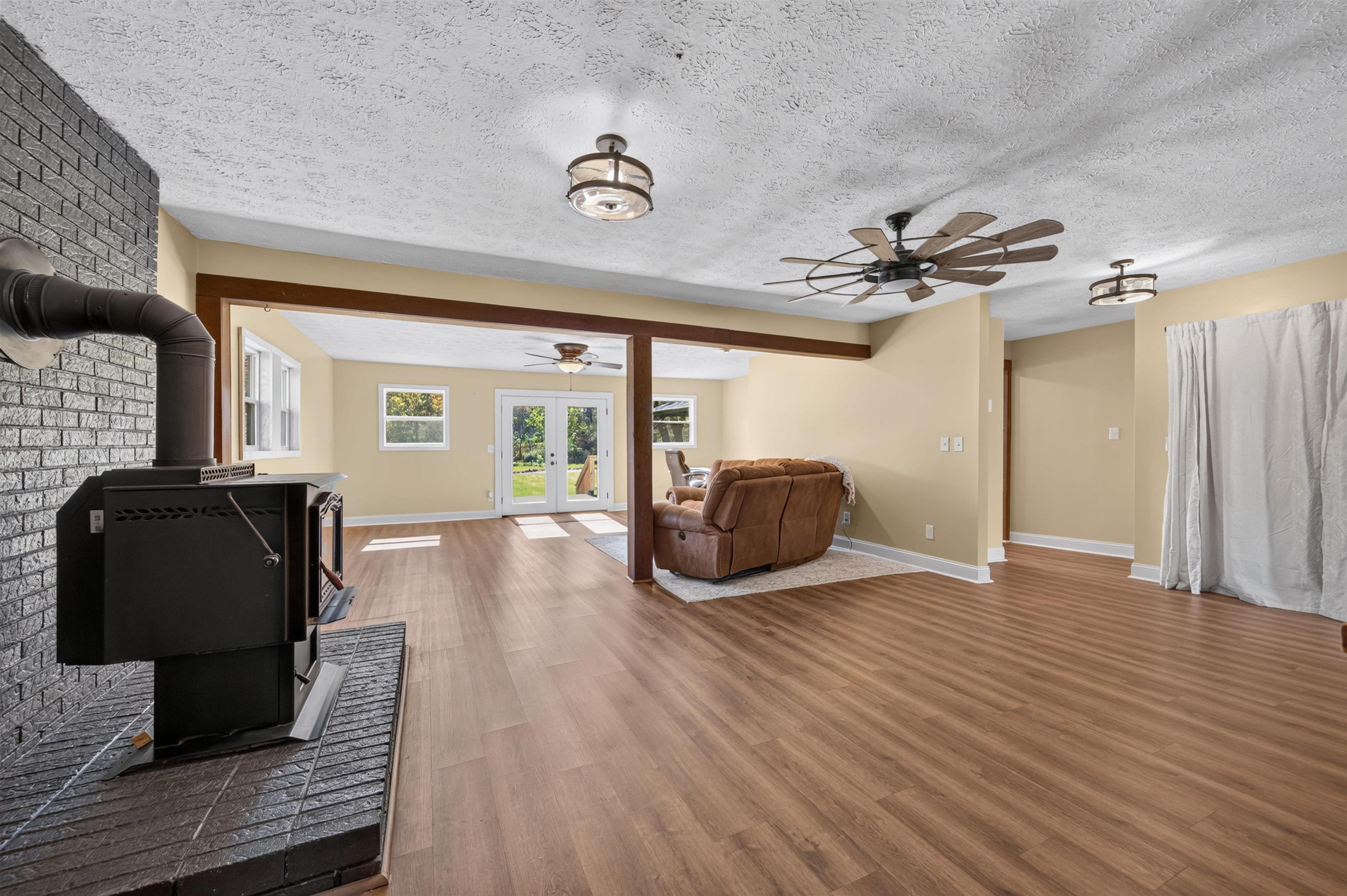 736 Mule Hell Road Wytheville VA 24382