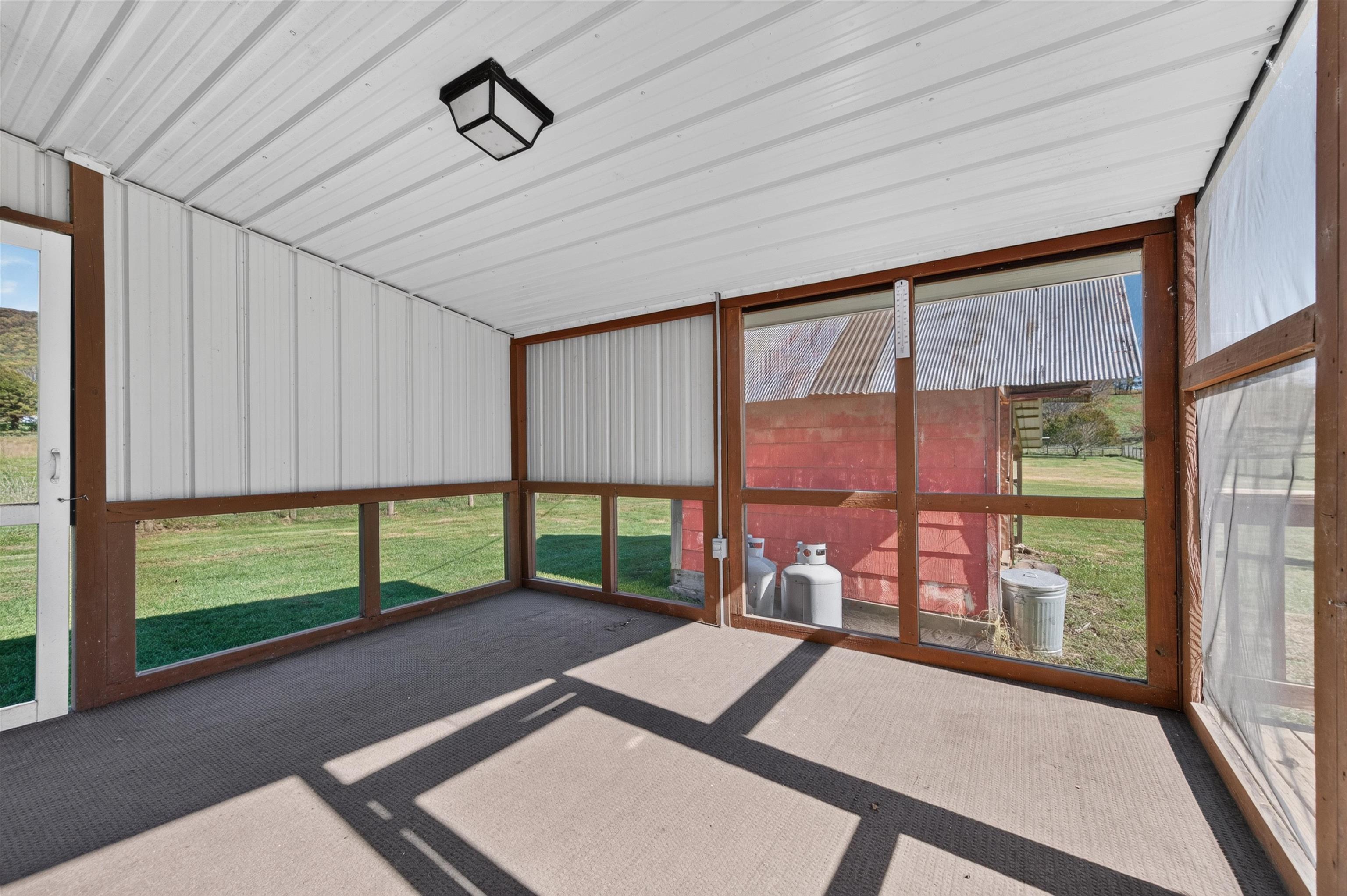 736 Mule Hell Road Wytheville VA 24382