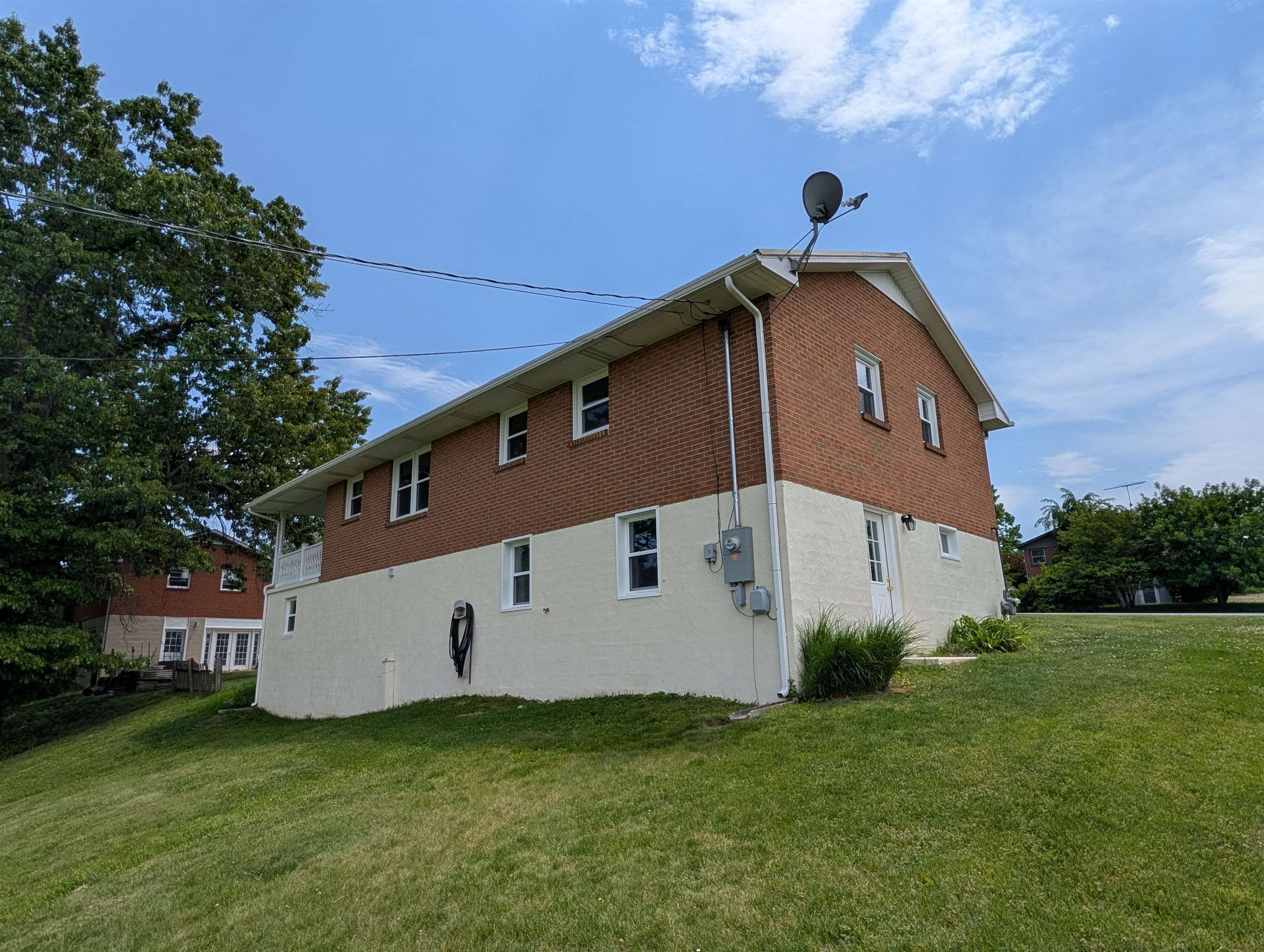 7681 Brandon Road Fairlawn VA 24141