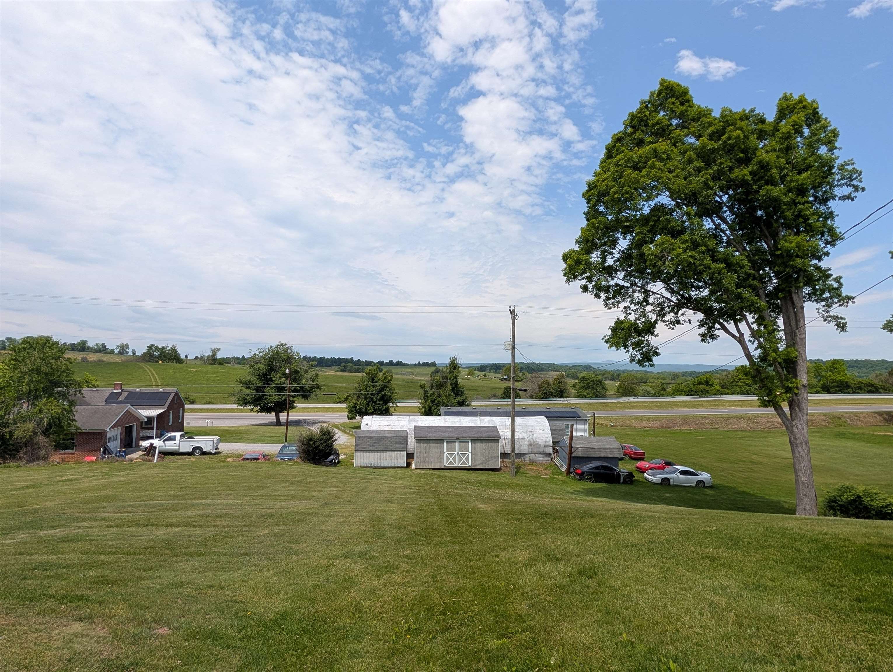 7681 Brandon Road Fairlawn VA 24141