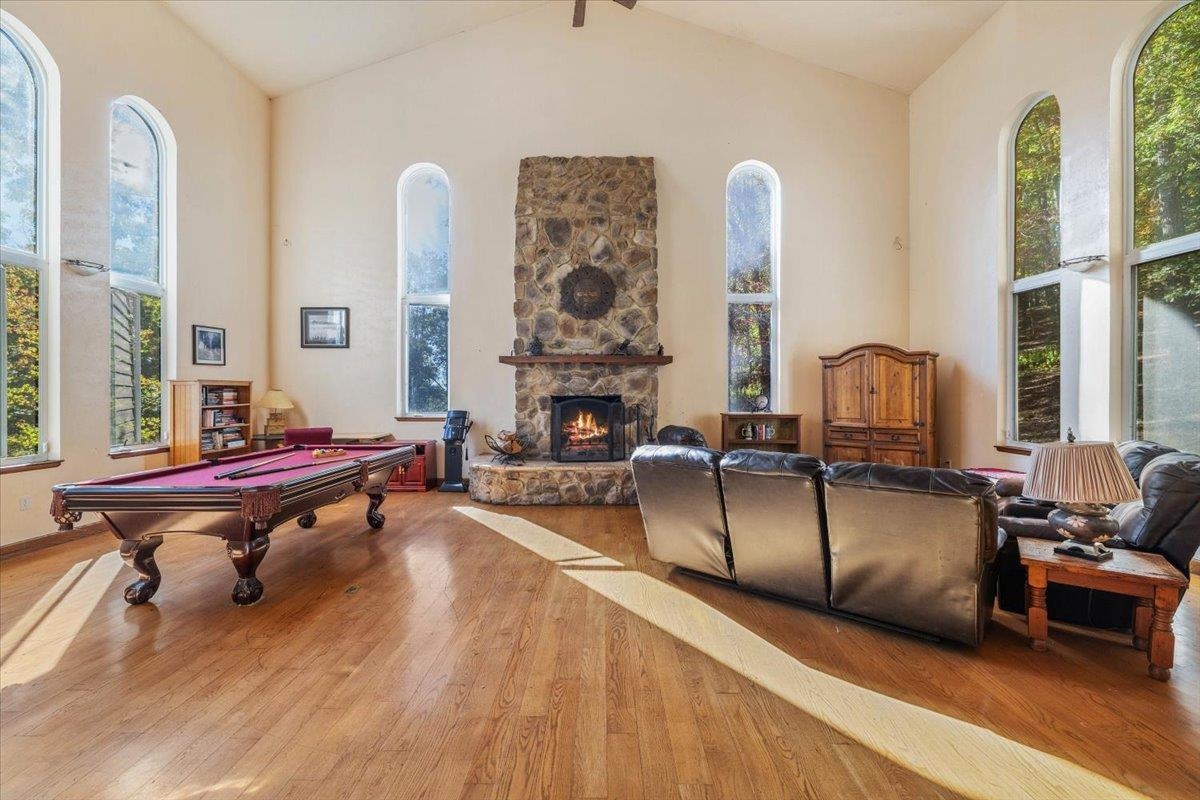 1490 Red Hawk Run Christiansburg VA 24073