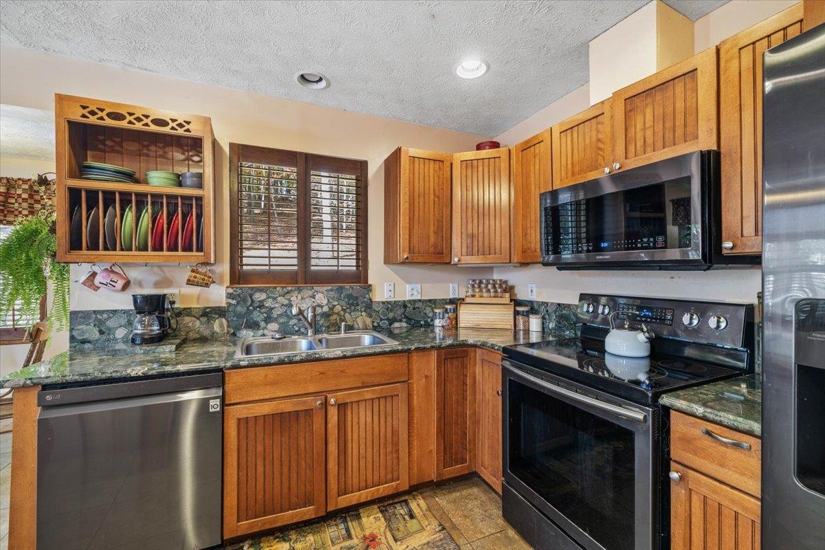 1490 Red Hawk Run Christiansburg VA 24073