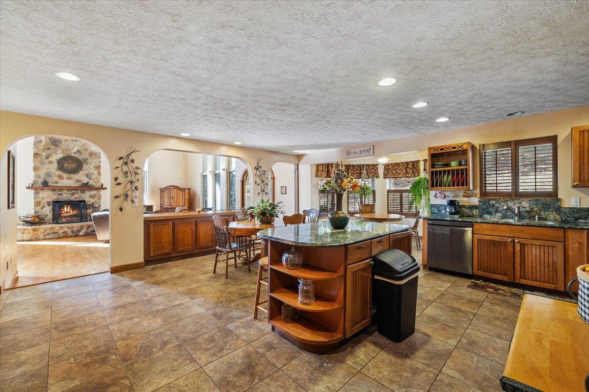 1490 Red Hawk Run Christiansburg VA 24073