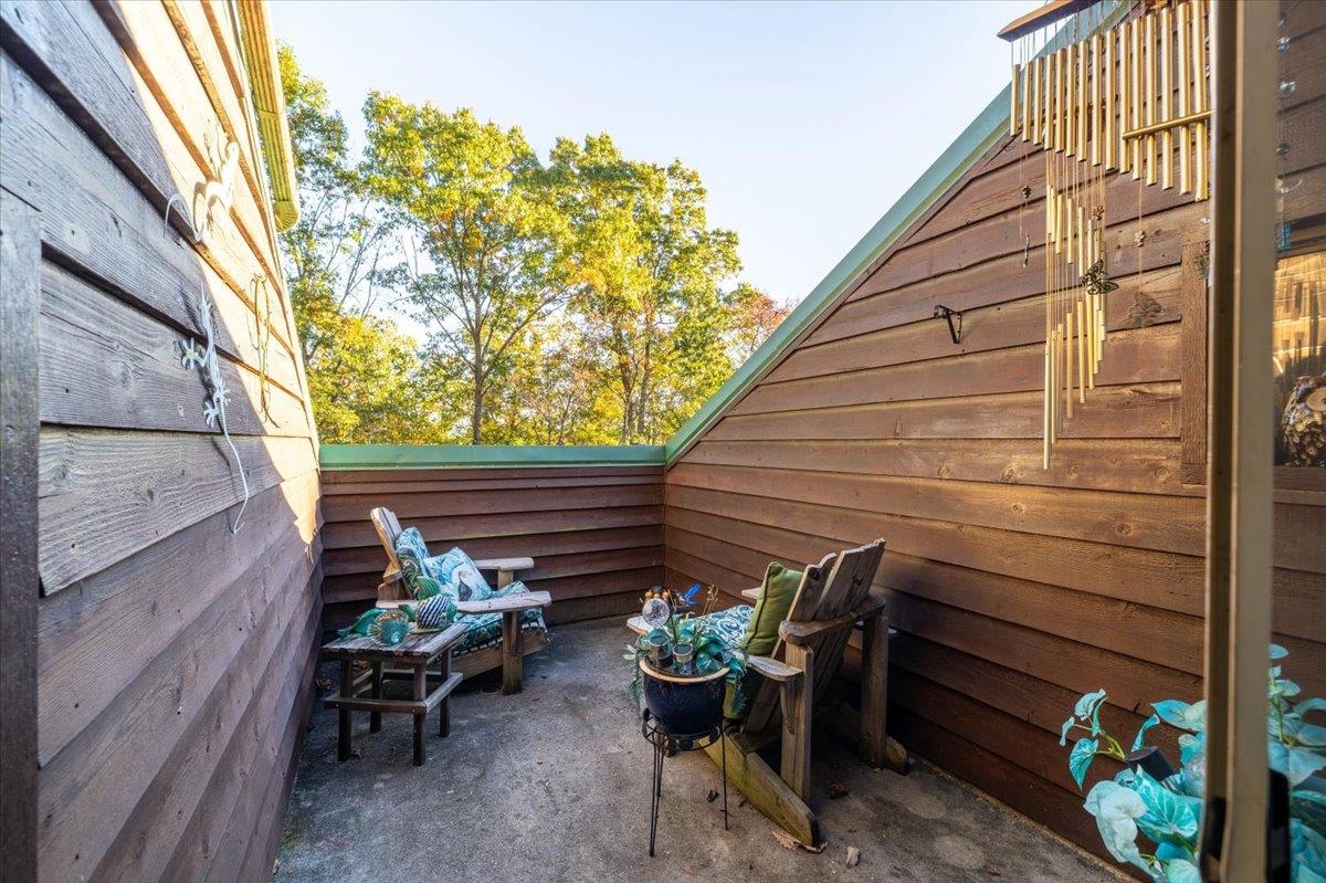 1490 Red Hawk Run Christiansburg VA 24073