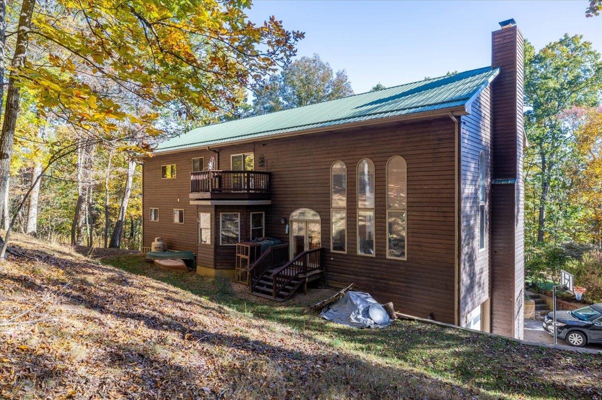 1490 Red Hawk Run Christiansburg VA 24073