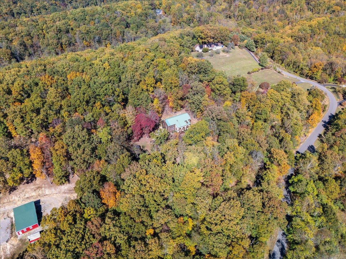 1490 Red Hawk Run Christiansburg VA 24073