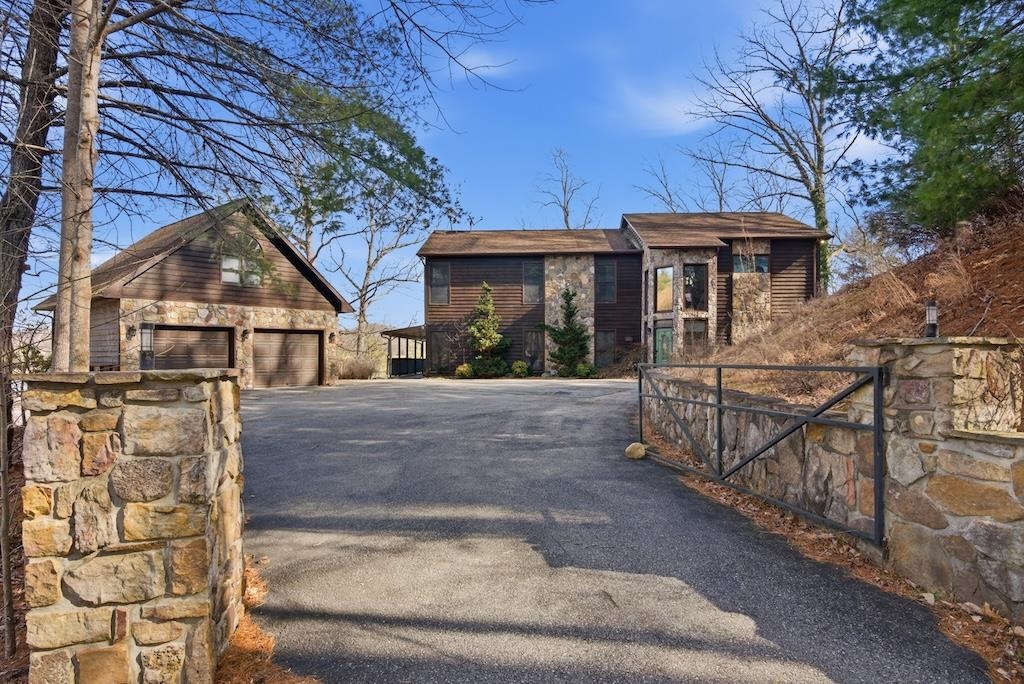 3537 Ferncliff Road Pulaski VA 24301