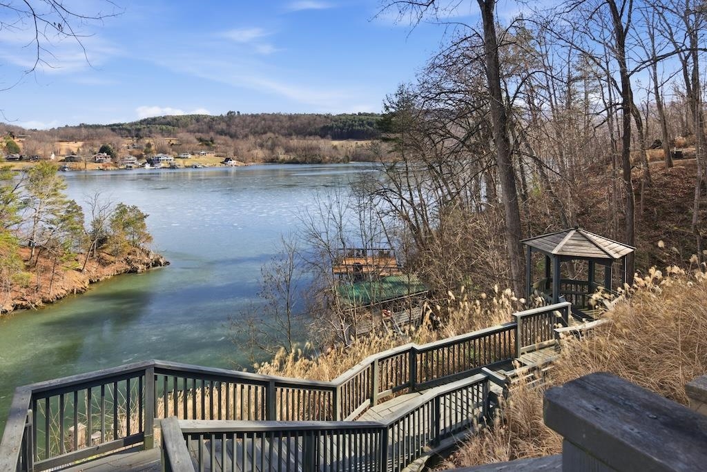 3537 Ferncliff Road Pulaski VA 24301