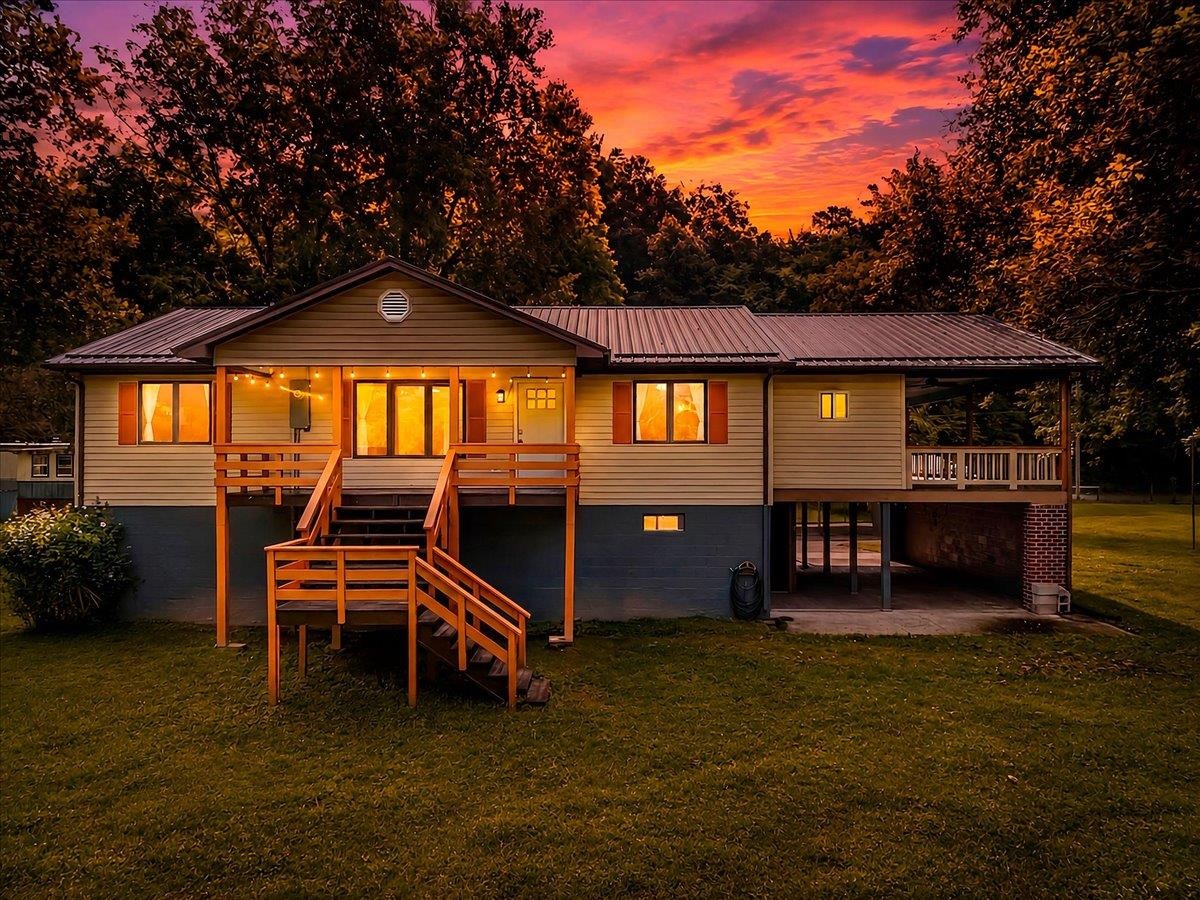 1769 Julia Simpkins Road Allisonia VA 24347