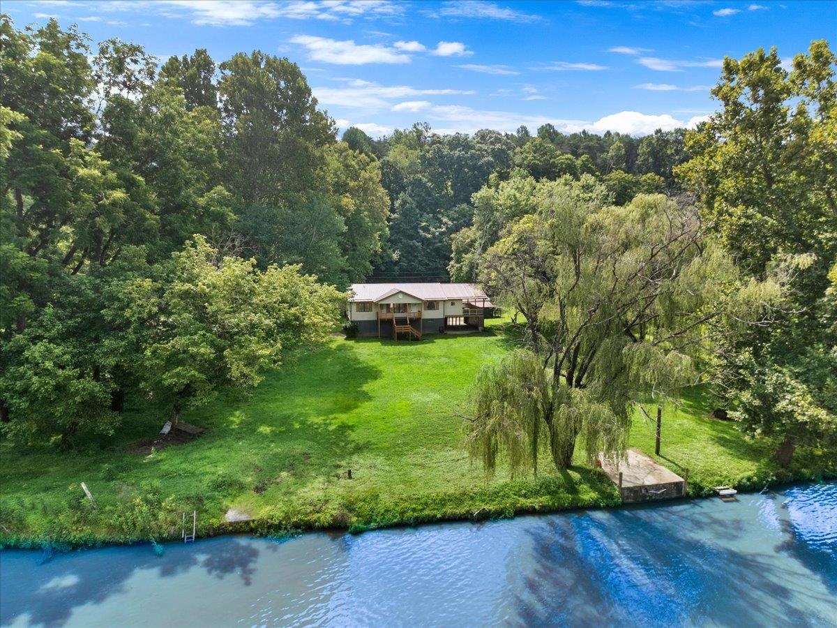 1769 Julia Simpkins Road Allisonia VA 24347