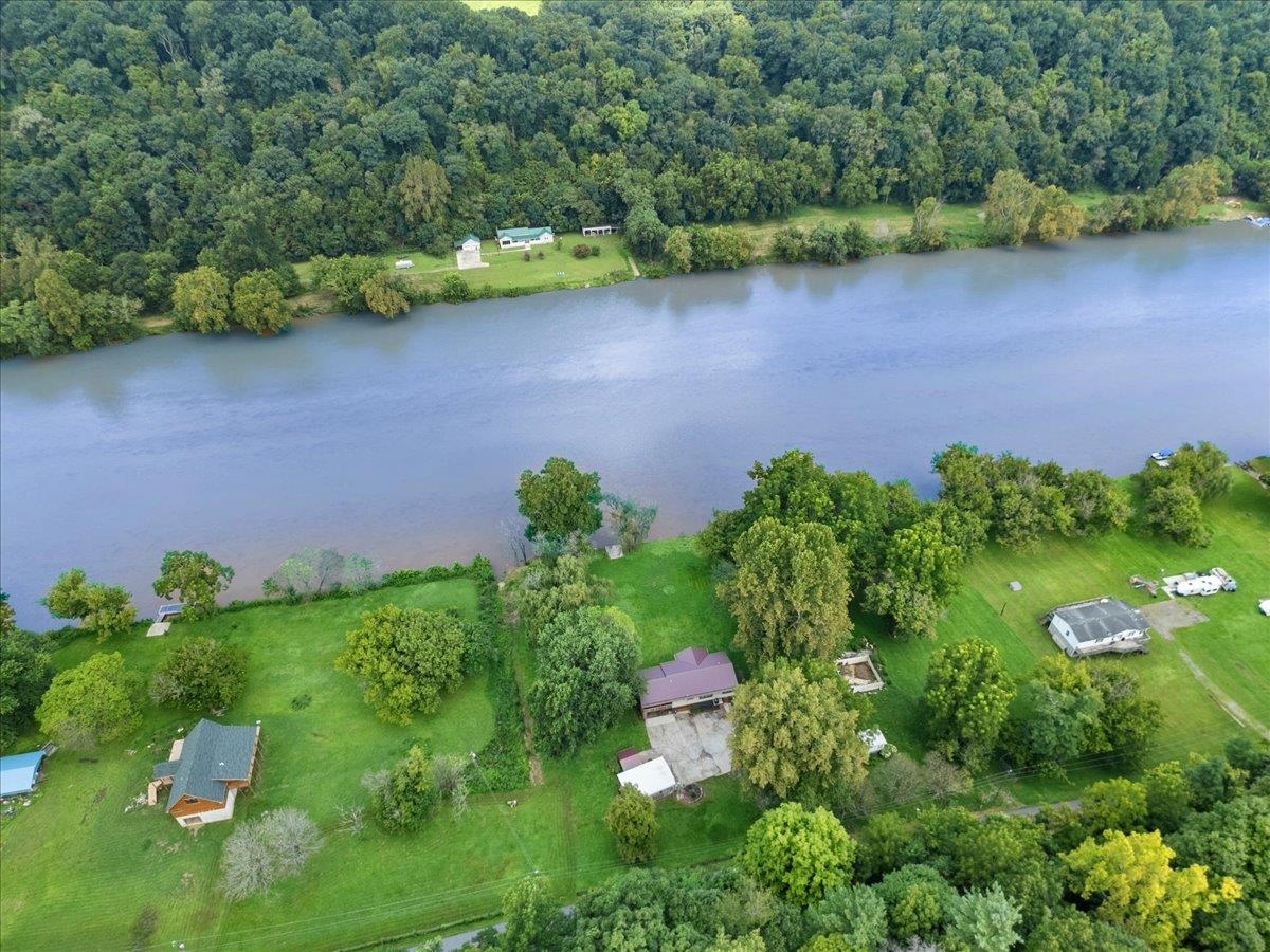 1769 Julia Simpkins Road Allisonia VA 24347