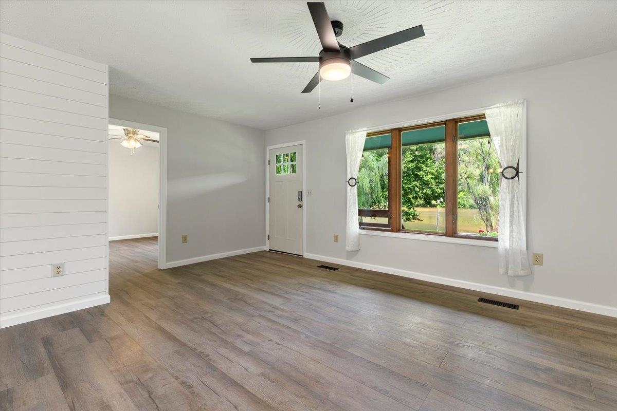1769 Julia Simpkins Road Allisonia VA 24347