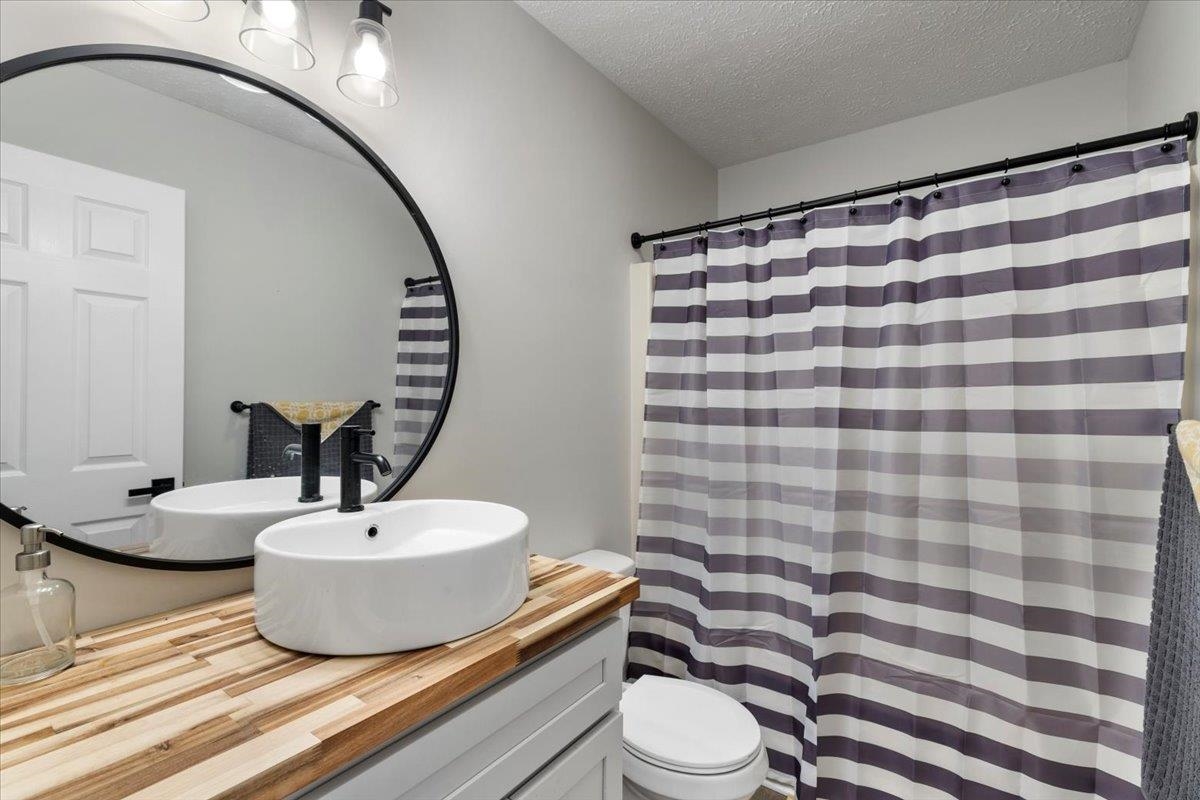 1769 Julia Simpkins Road Allisonia VA 24347