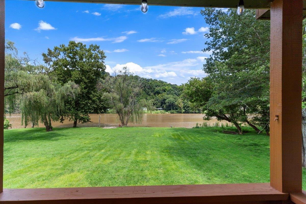 1769 Julia Simpkins Road Allisonia VA 24347