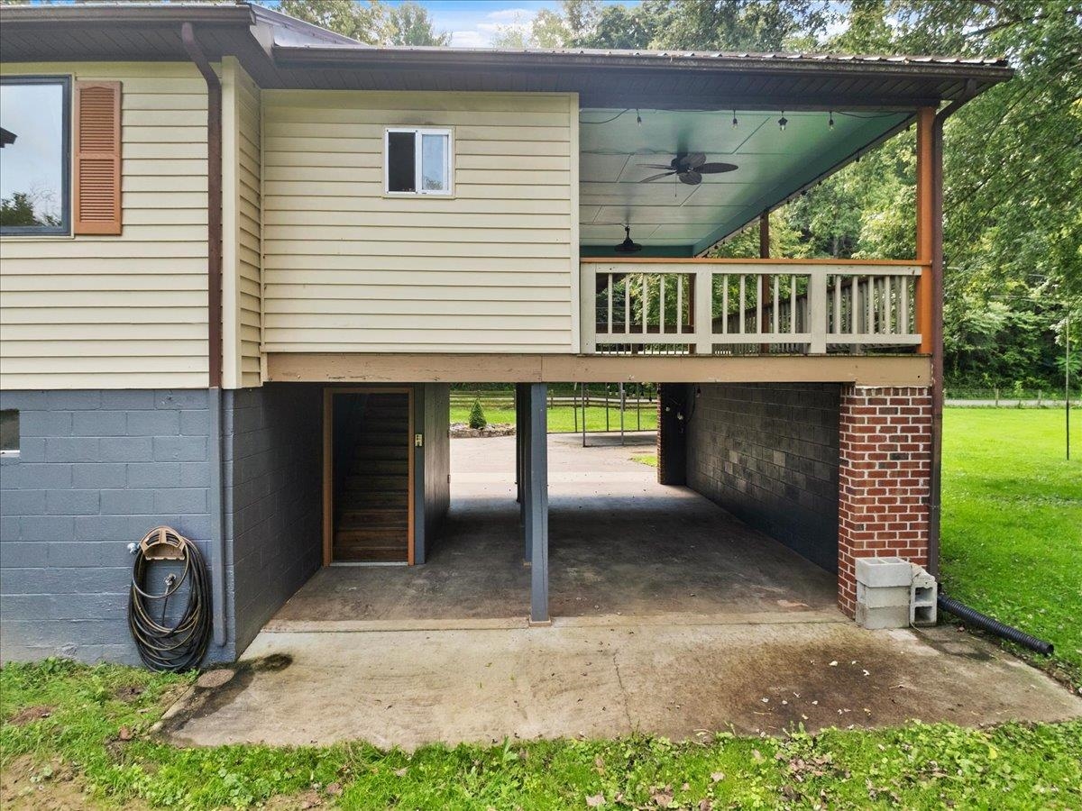 1769 Julia Simpkins Road Allisonia VA 24347