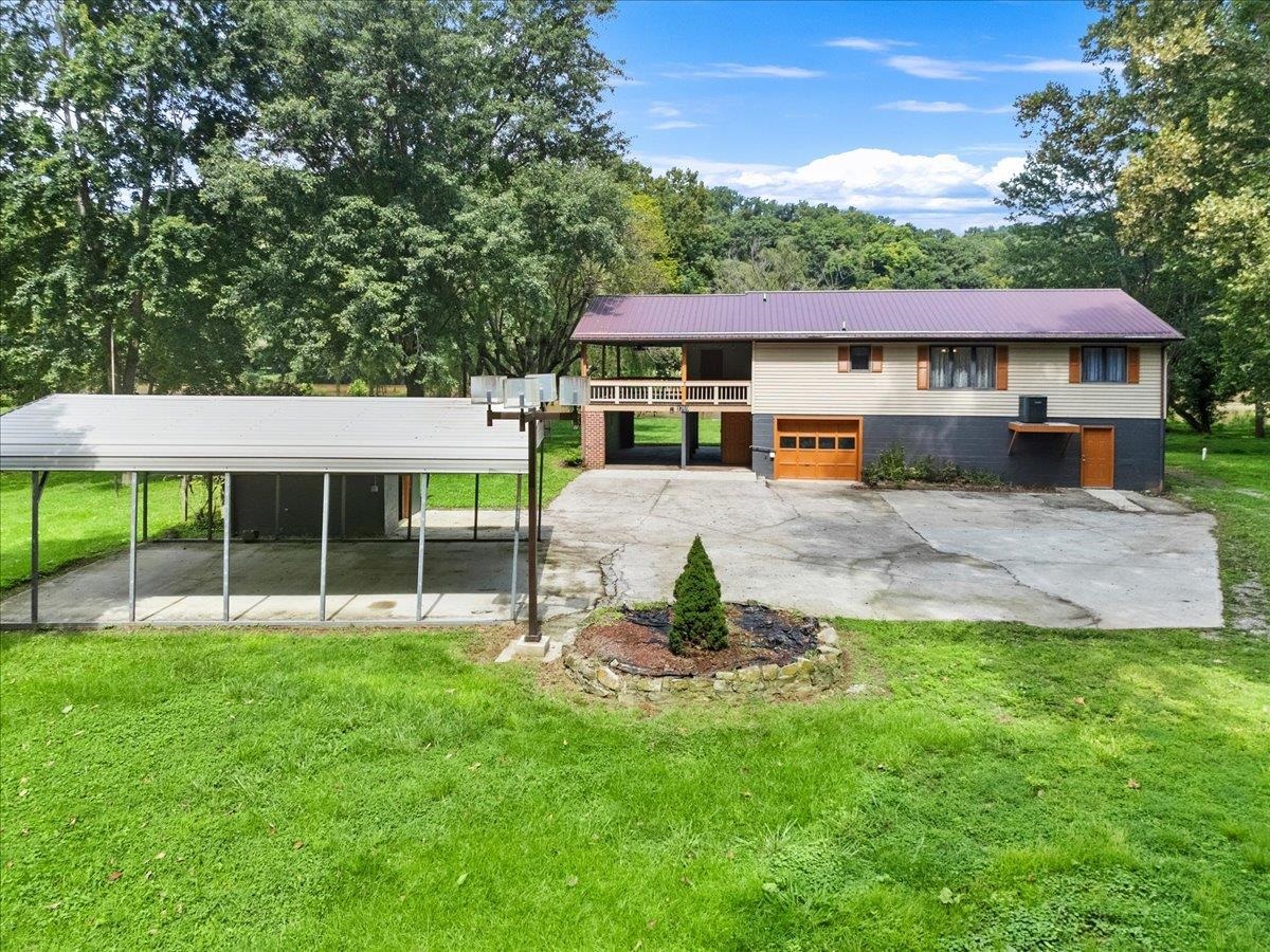 1769 Julia Simpkins Road Allisonia VA 24347