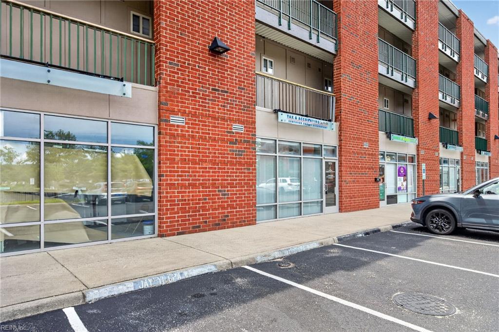 1075 Loftis Boulevard Newport News VA 23606