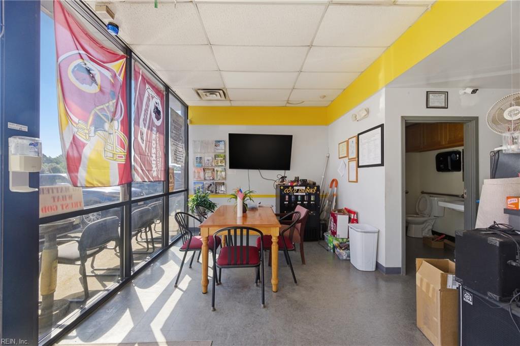 6219 George Washington Memorial Highway Yorktown VA 23692