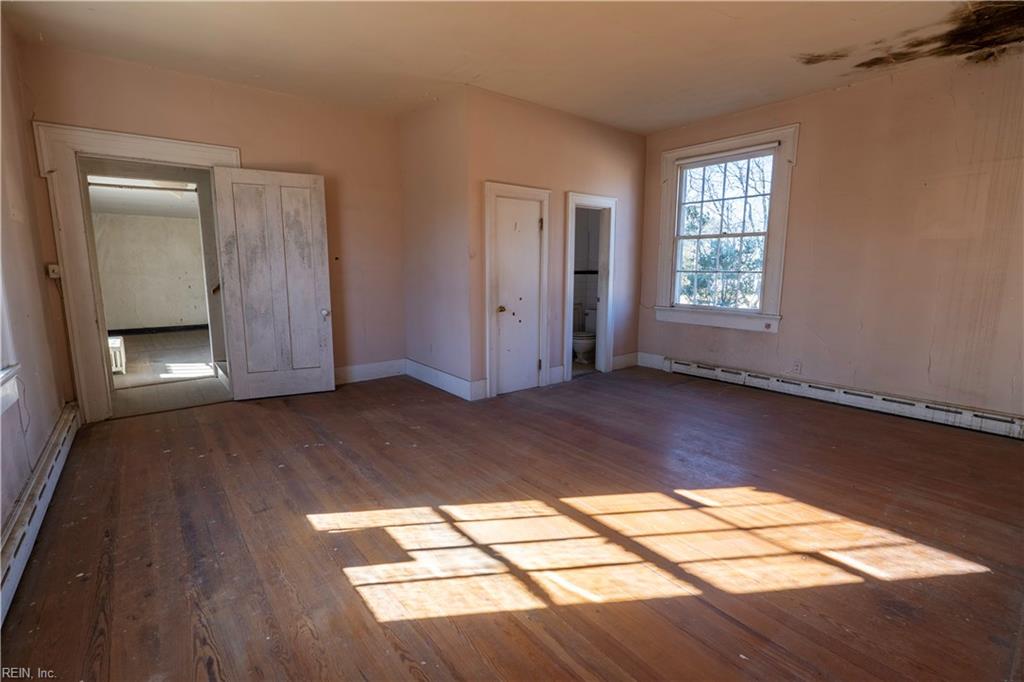 7260 Main Street Gloucester VA 23061