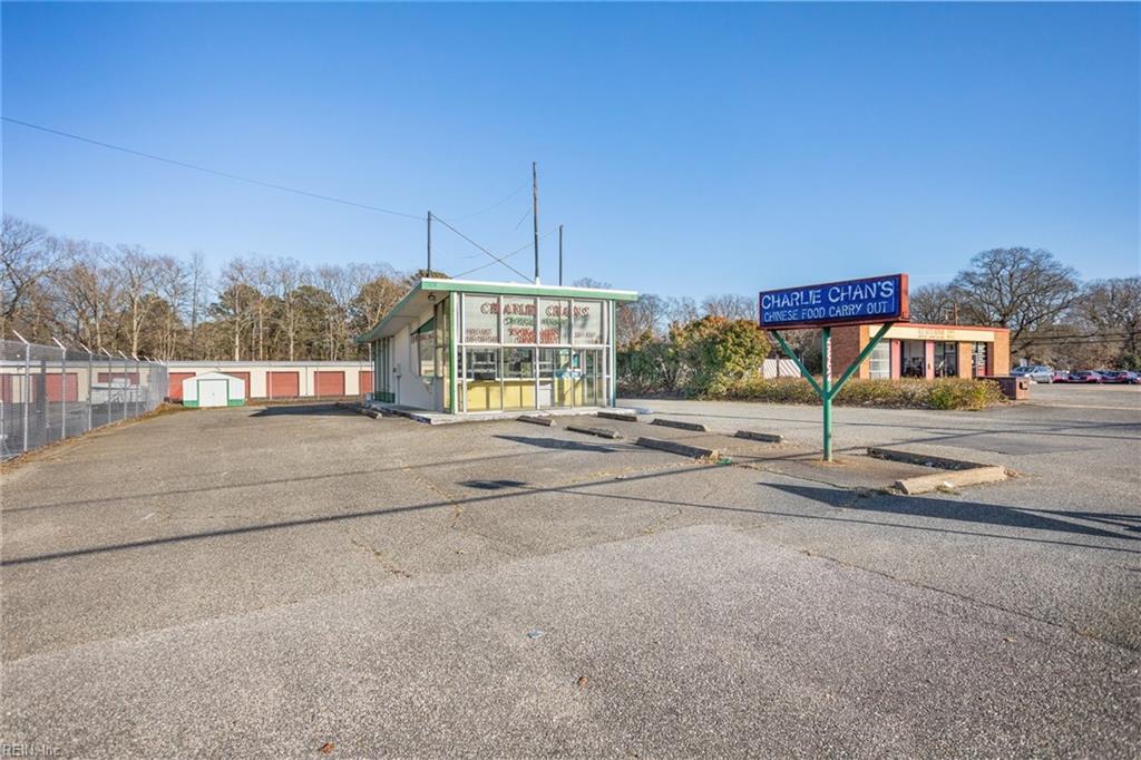 5862 Jefferson Avenue Newport News VA 23605