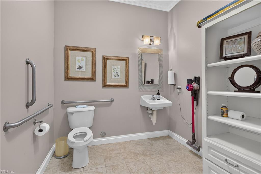 13191 Warwick Boulevard Newport News VA 23602
