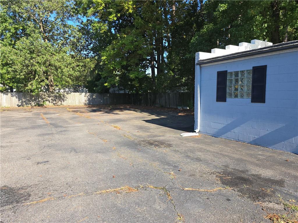 10190 Warwick Boulevard Newport News VA 23601