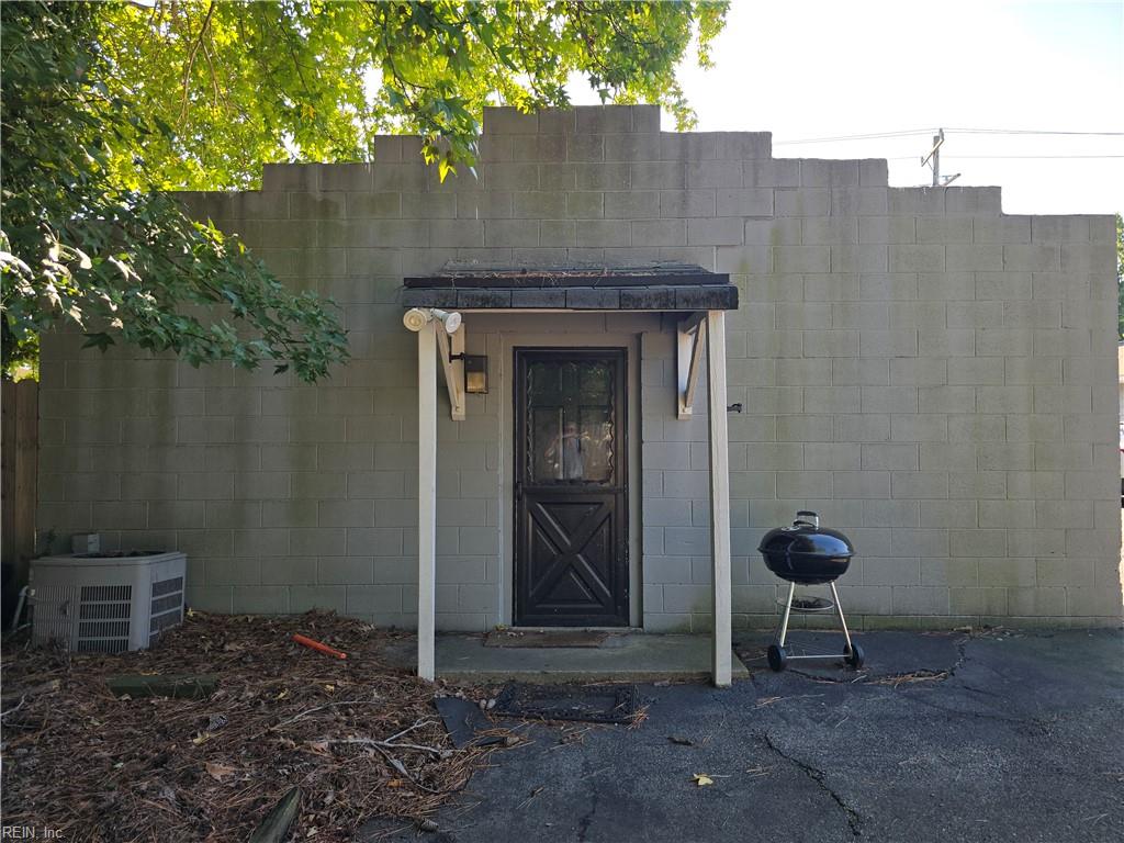 10190 Warwick Boulevard Newport News VA 23601