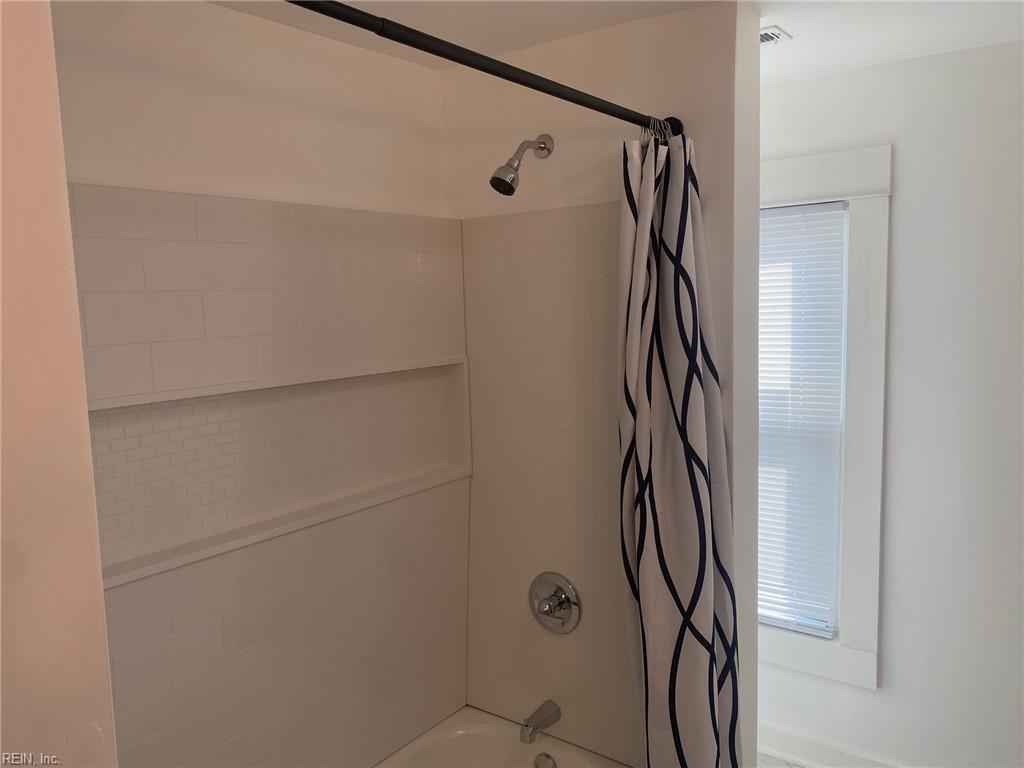 3310 Roanoke (3314) Avenue Newport News VA 23607