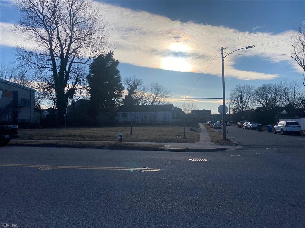 3310 Roanoke (3314) Avenue Newport News VA 23607
