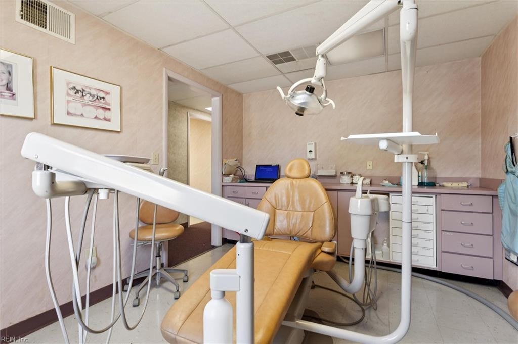 9916 Warwick Boulevard Newport News VA 23601