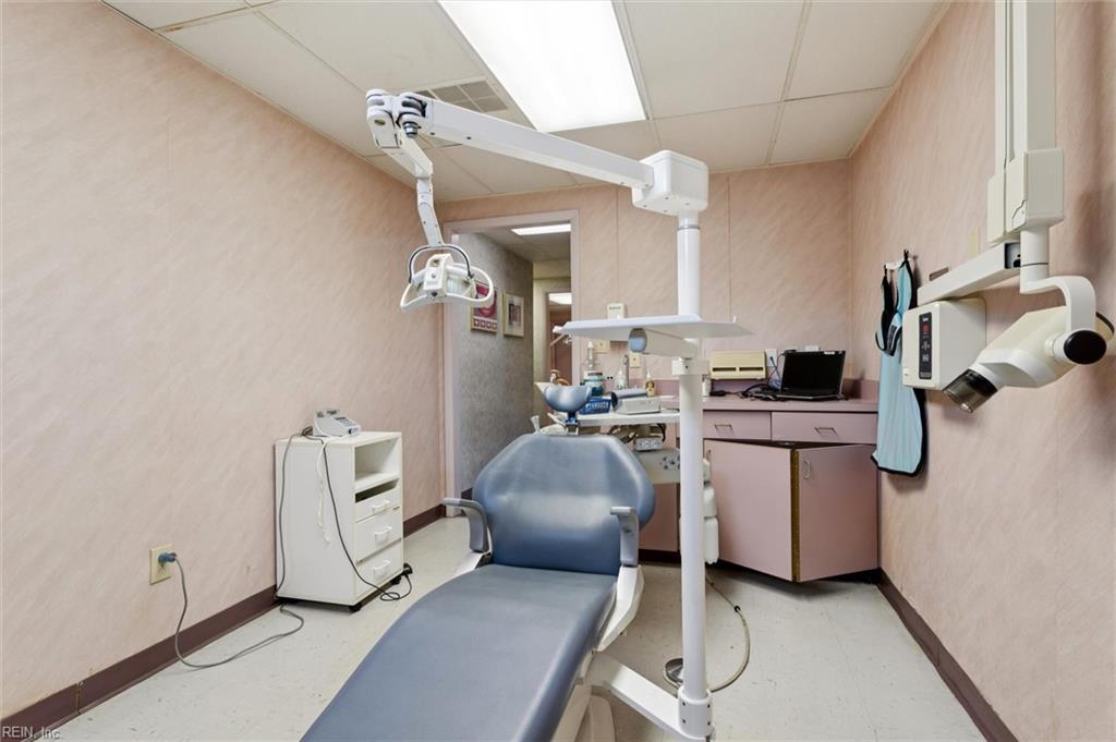 9916 Warwick Boulevard Newport News VA 23601