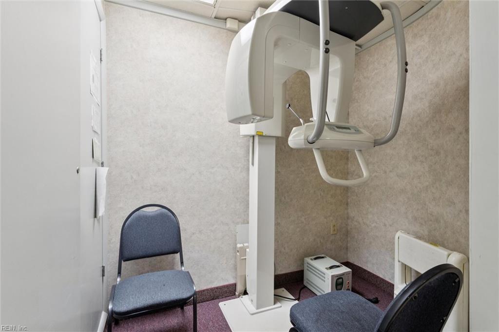 9916 Warwick Boulevard Newport News VA 23601